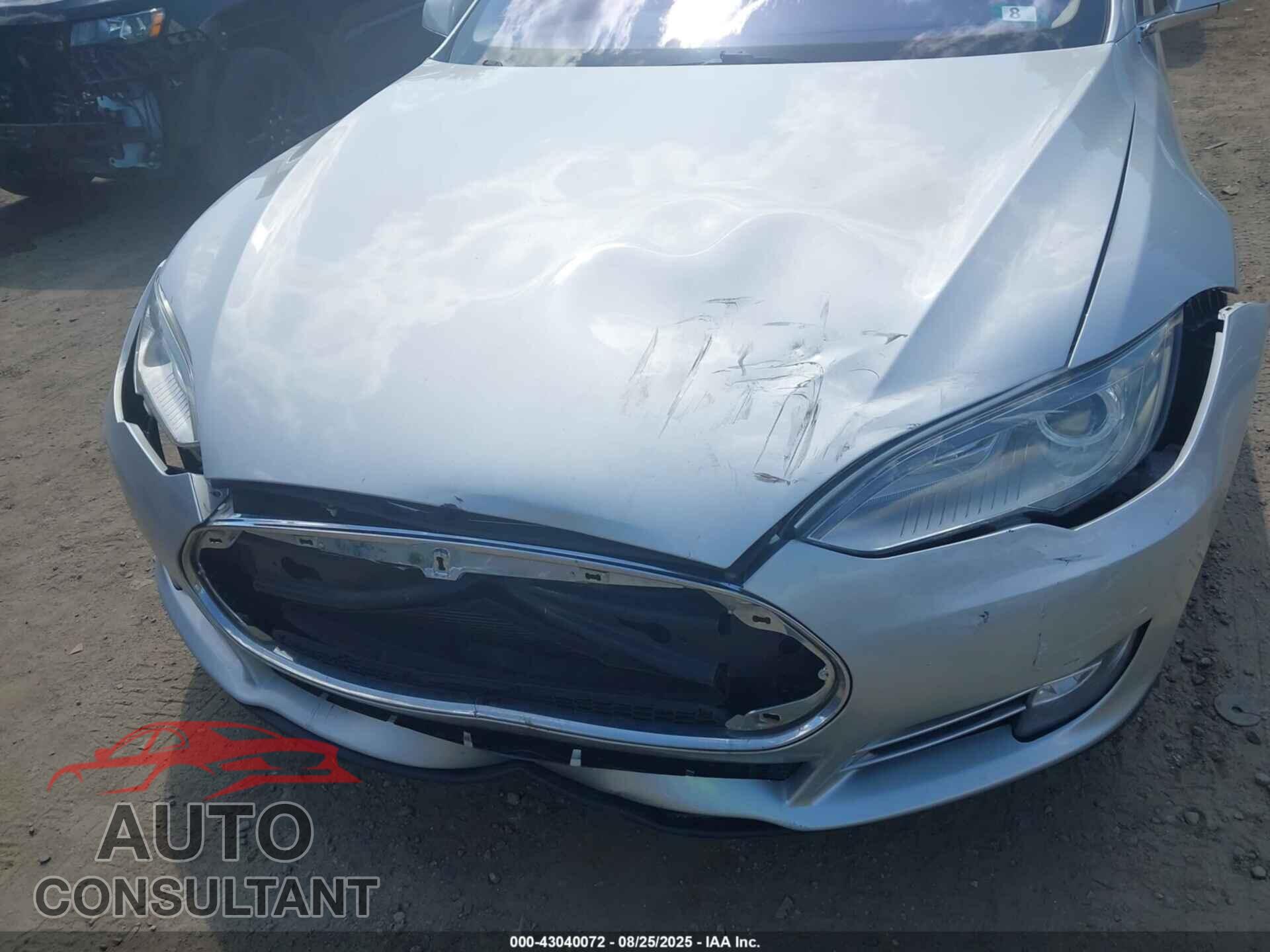 TESLA MODEL S 2013 - 5YJSA1CN3DFP14165