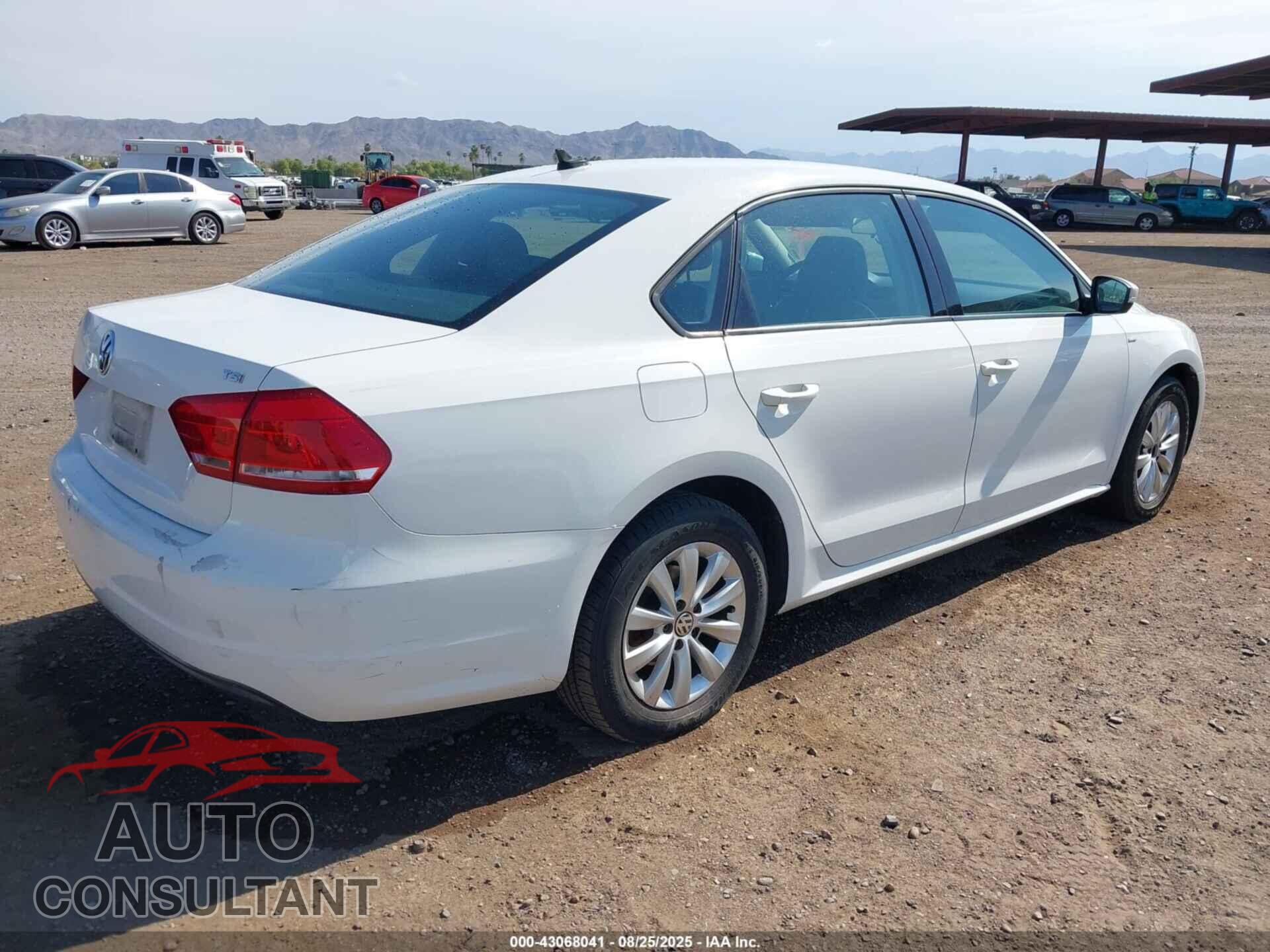 VOLKSWAGEN PASSAT 2015 - 1VWAT7A32FC024107