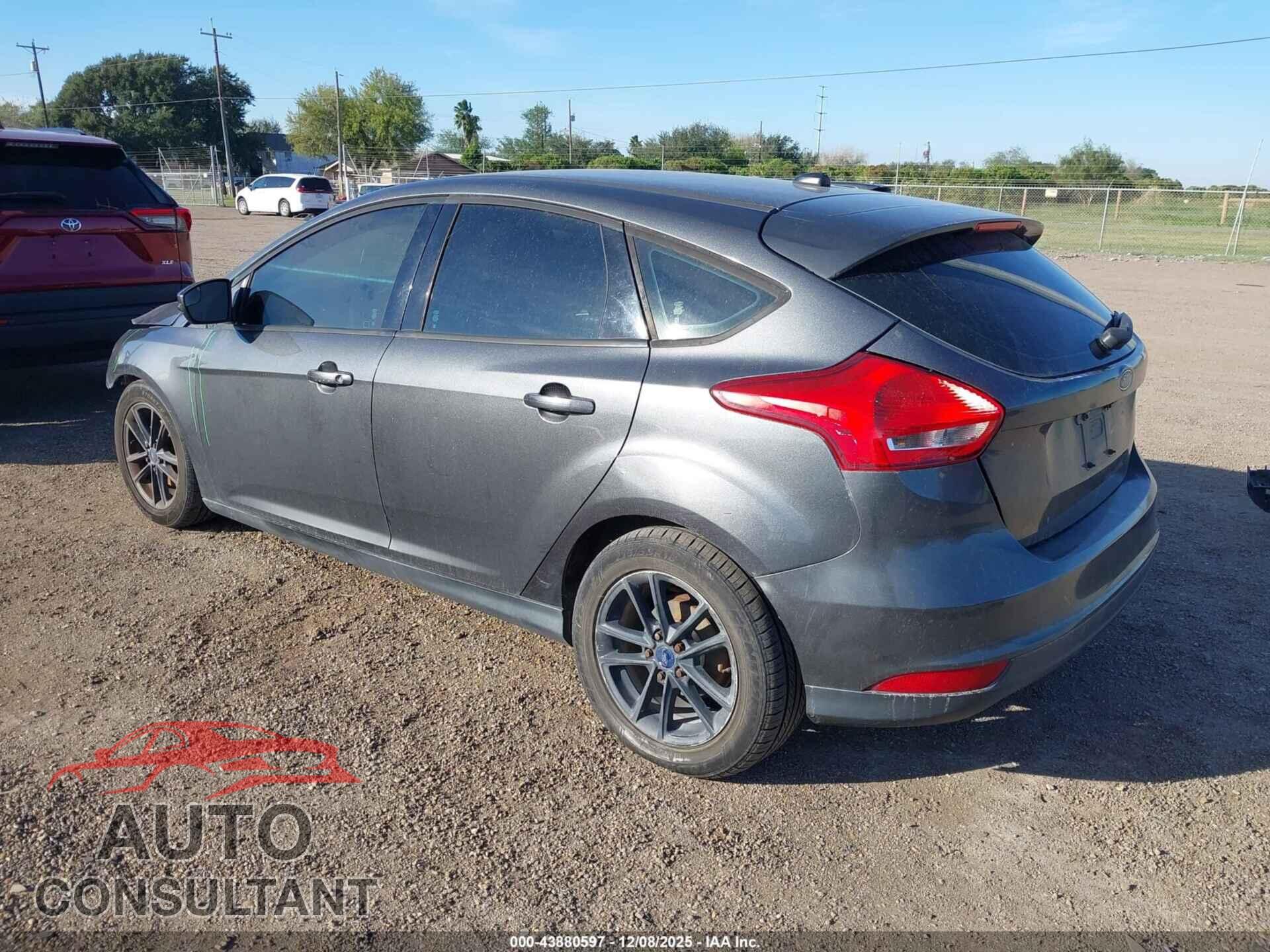 FORD FOCUS 2017 - 1FADP3K22HL291002