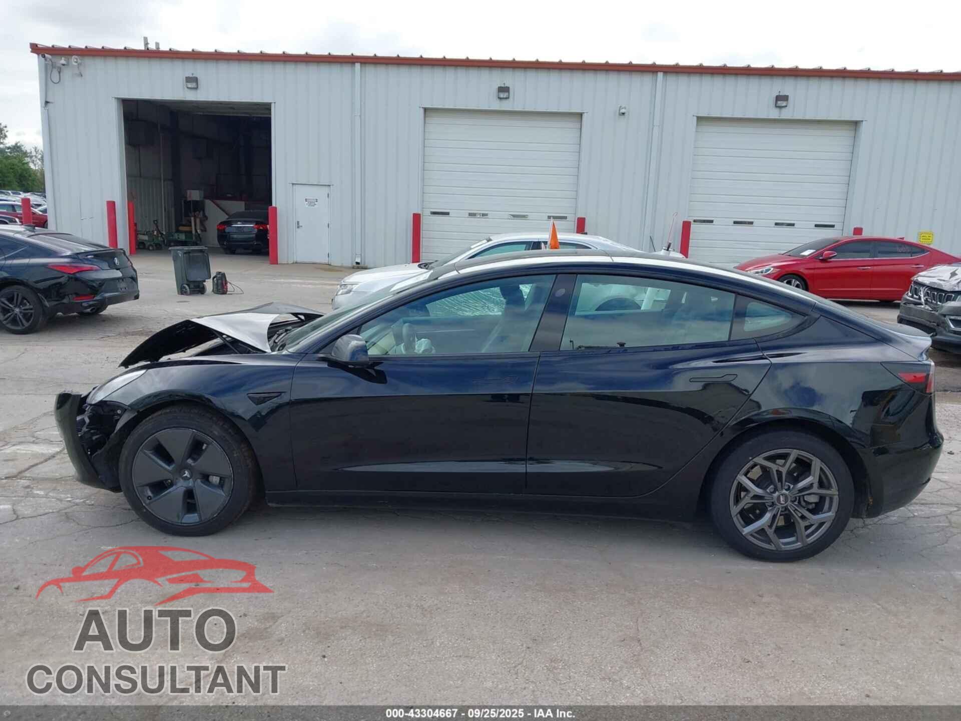 TESLA MODEL 3 2023 - 5YJ3E1EA7PF452853