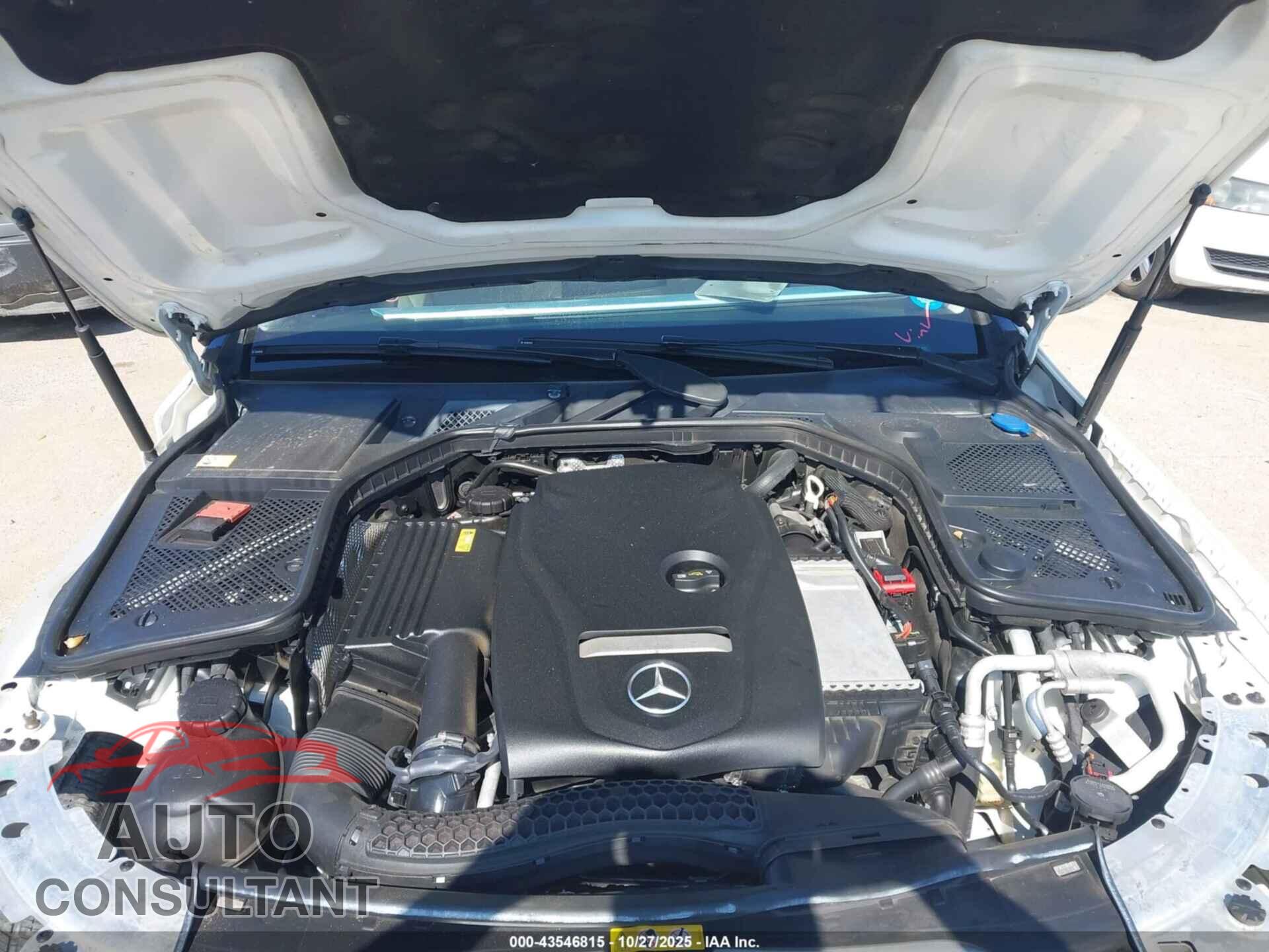 MERCEDES-BENZ C 300 2015 - 55SWF4KB3FU018564