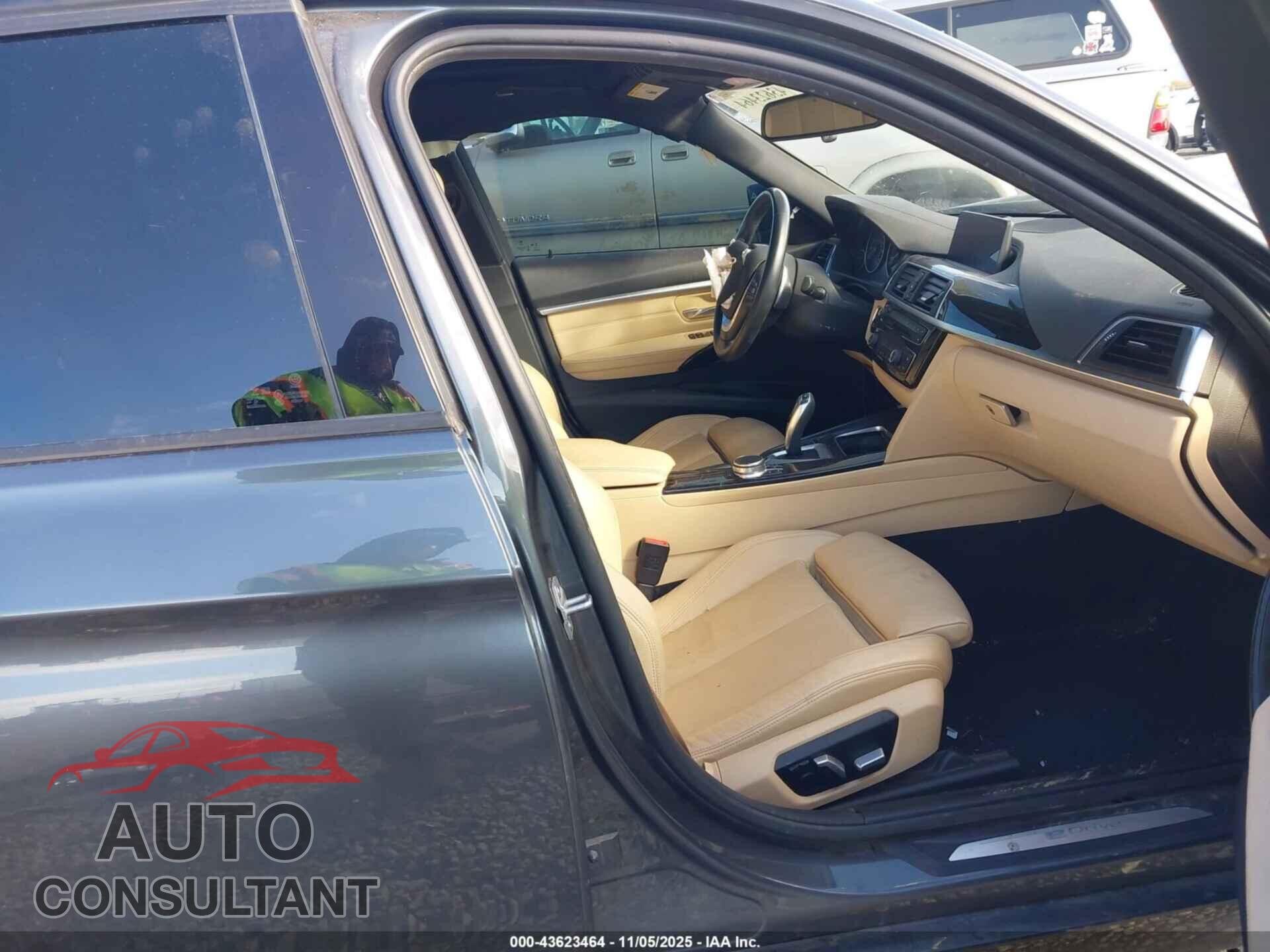BMW 330E 2018 - WBA8E1C53JA171366