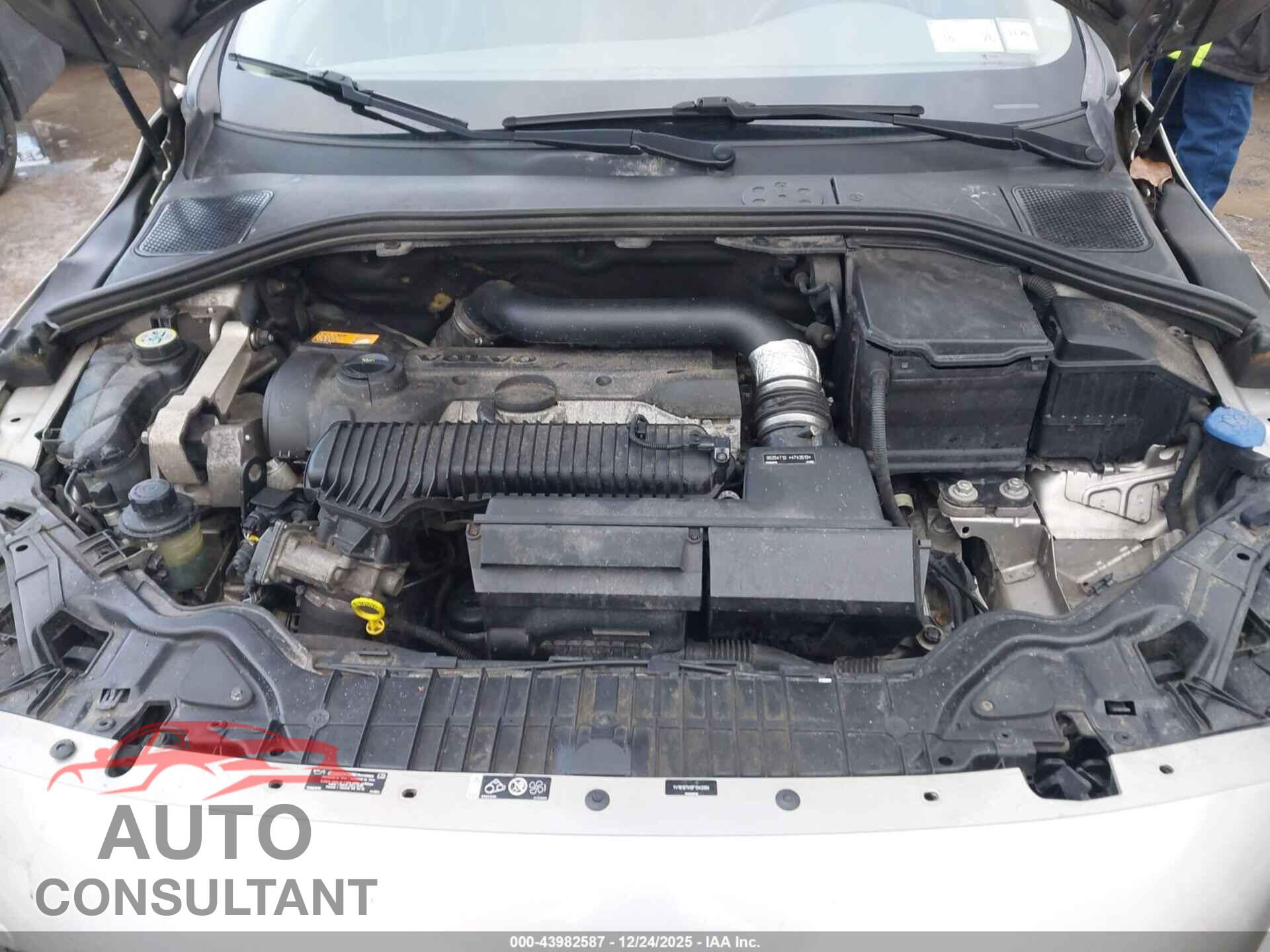 VOLVO S60 2015 - YV1612TK6F1342064