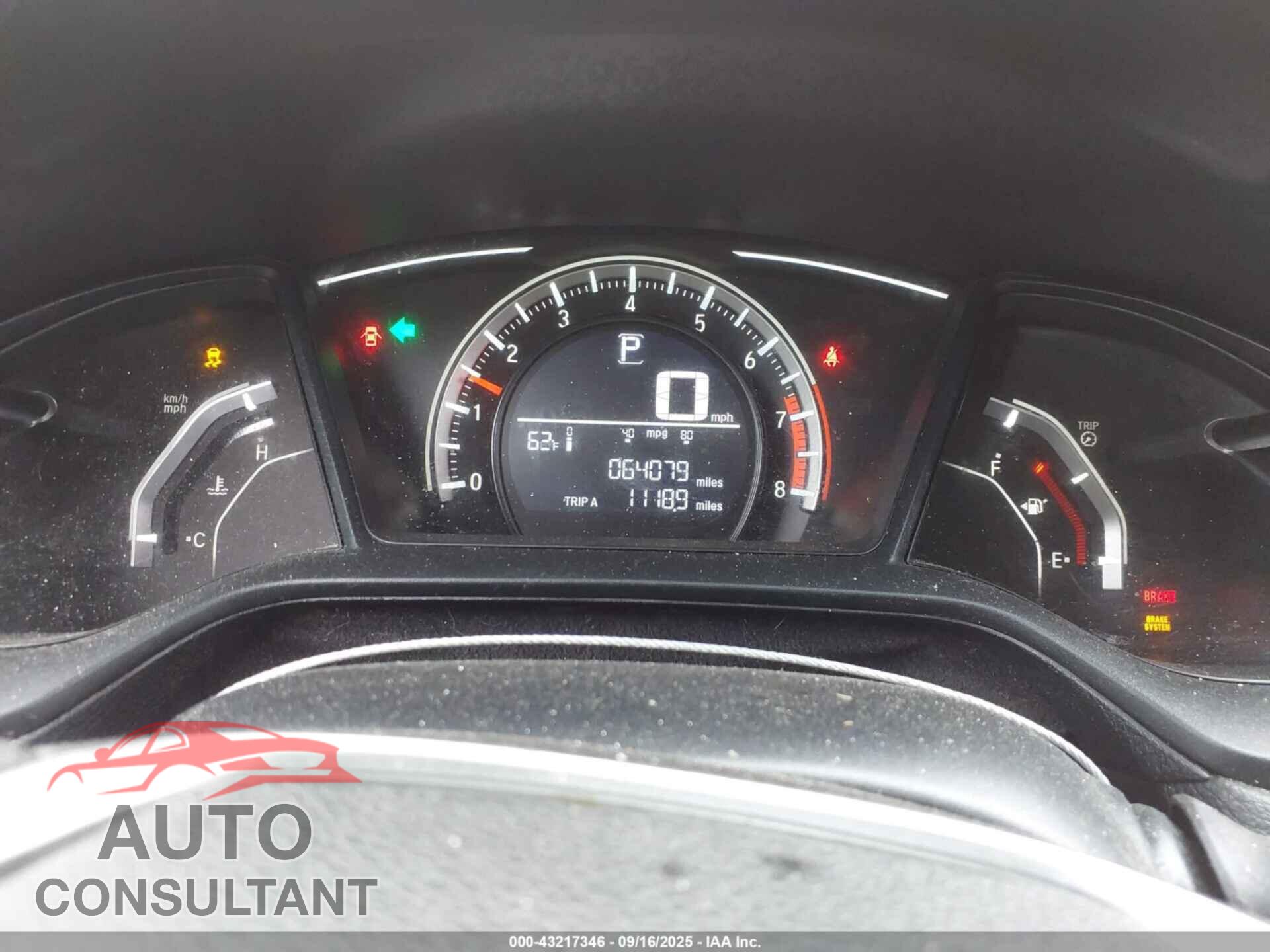HONDA CIVIC 2018 - 2HGFC4B08JH304925