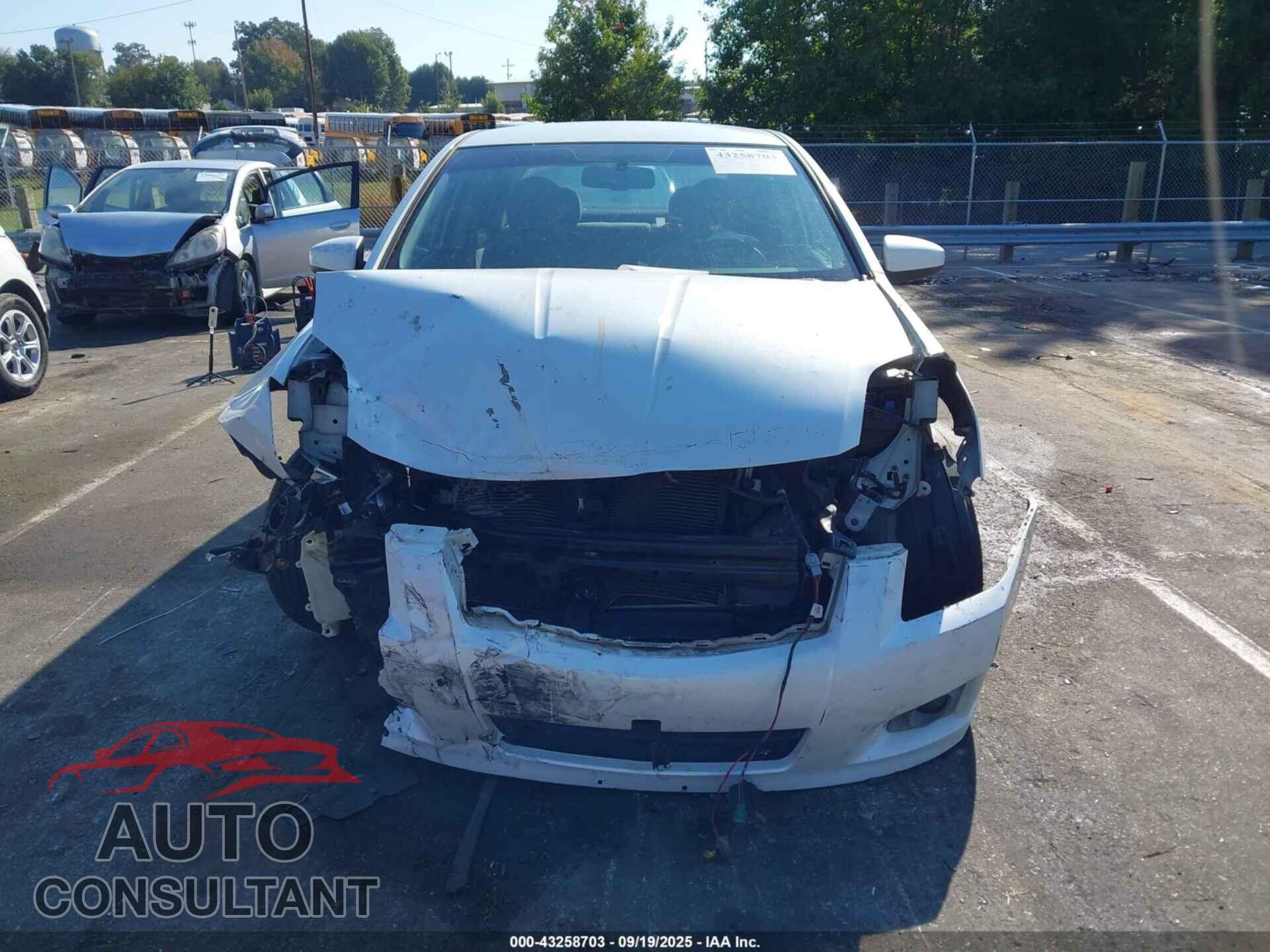 NISSAN SENTRA 2011 - 3N1AB6AP1BL618384