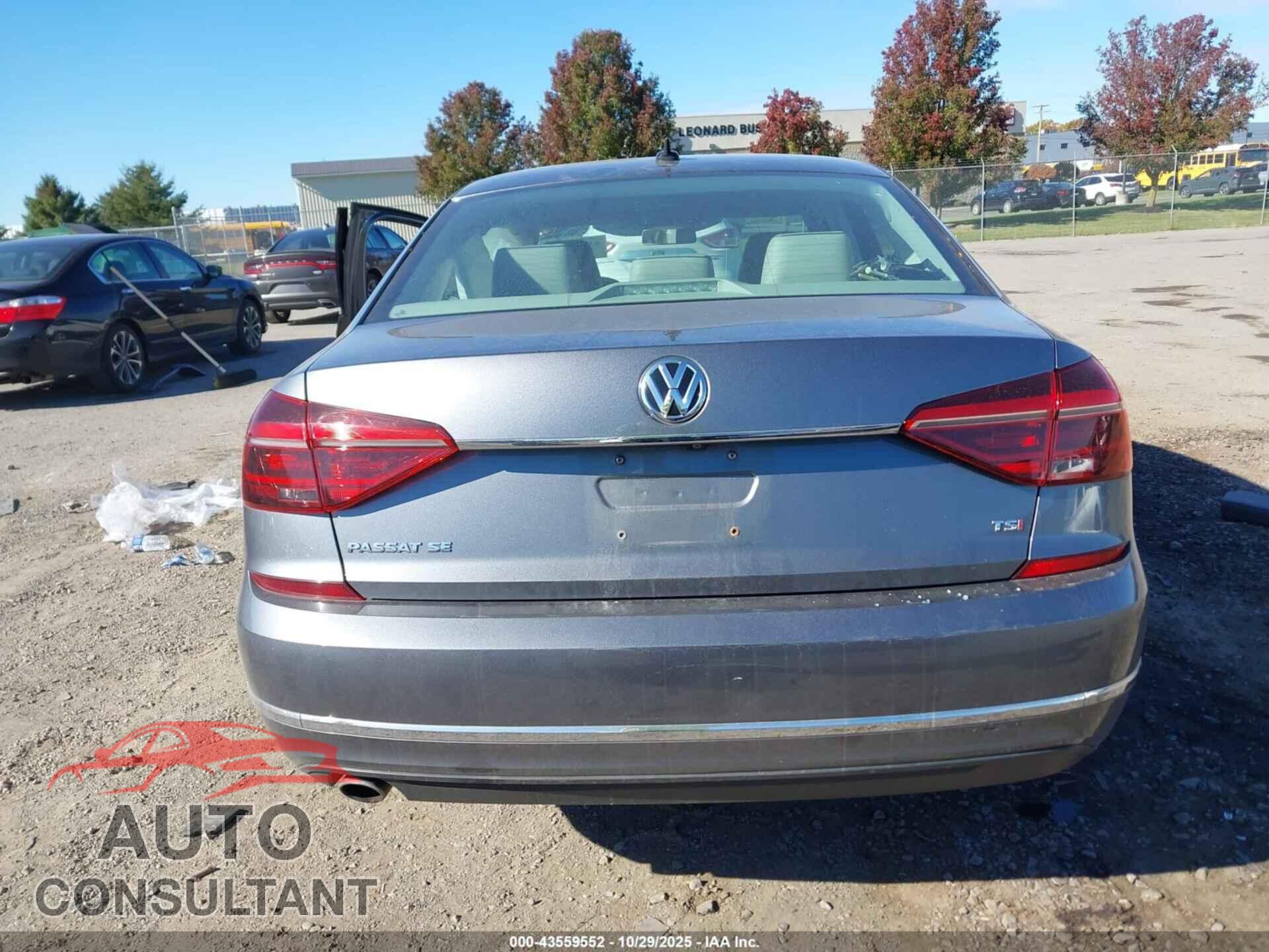 VOLKSWAGEN PASSAT 2017 - 1VWBT7A37HC014907