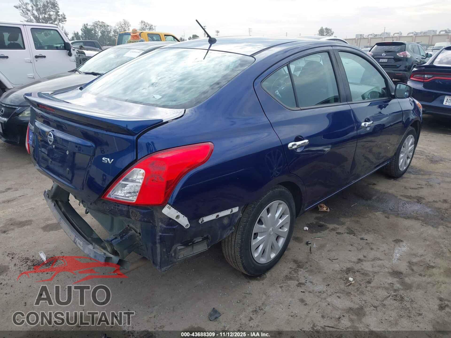 NISSAN VERSA 2018 - 3N1CN7AP2JL856488