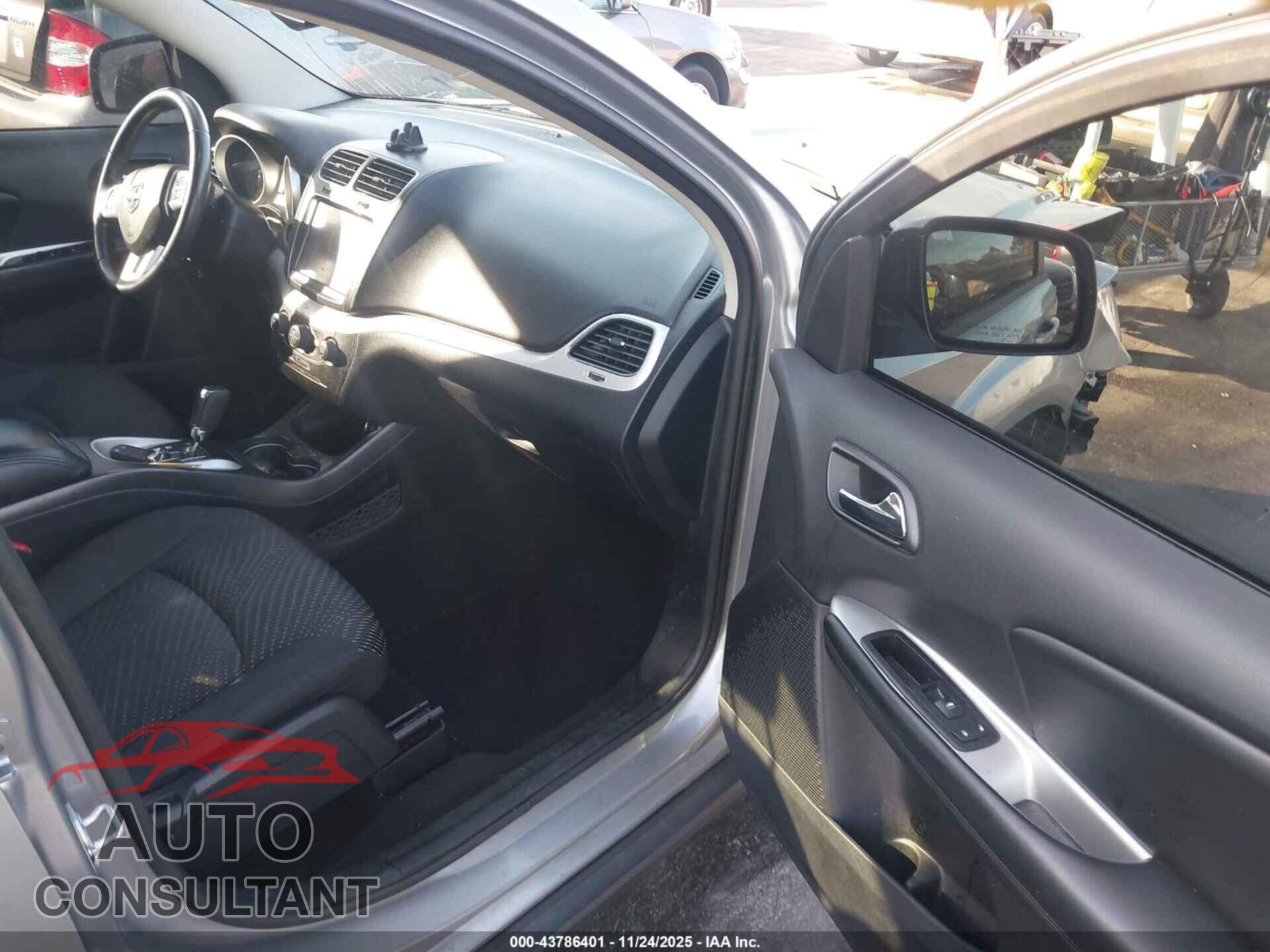 DODGE JOURNEY 2015 - 3C4PDCBB6FT738819