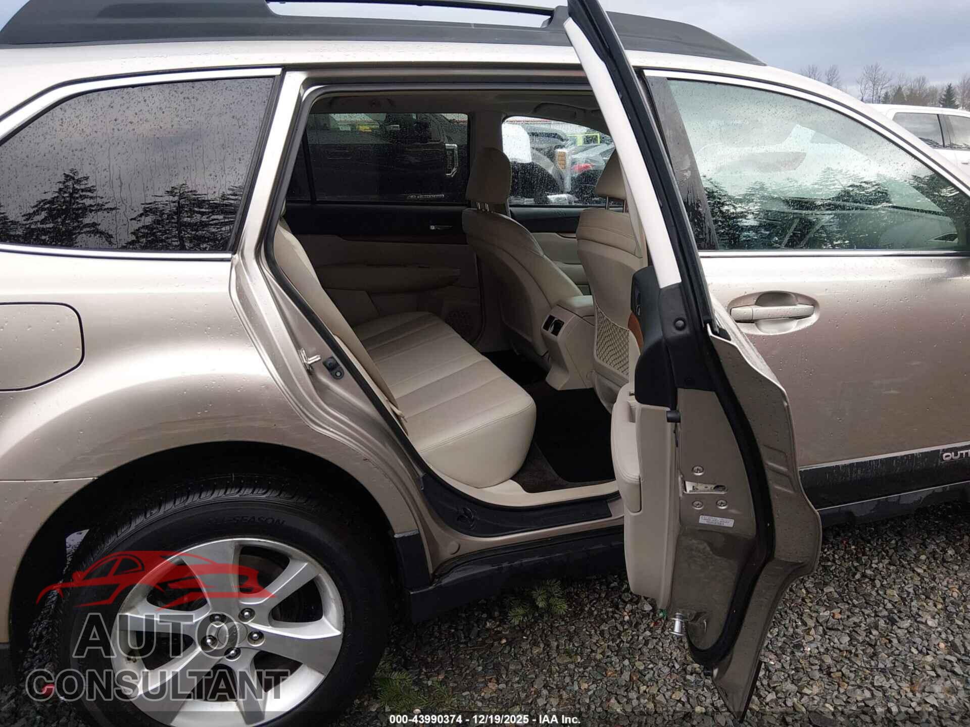 SUBARU OUTBACK 2014 - 4S4BRBLC2E3315996