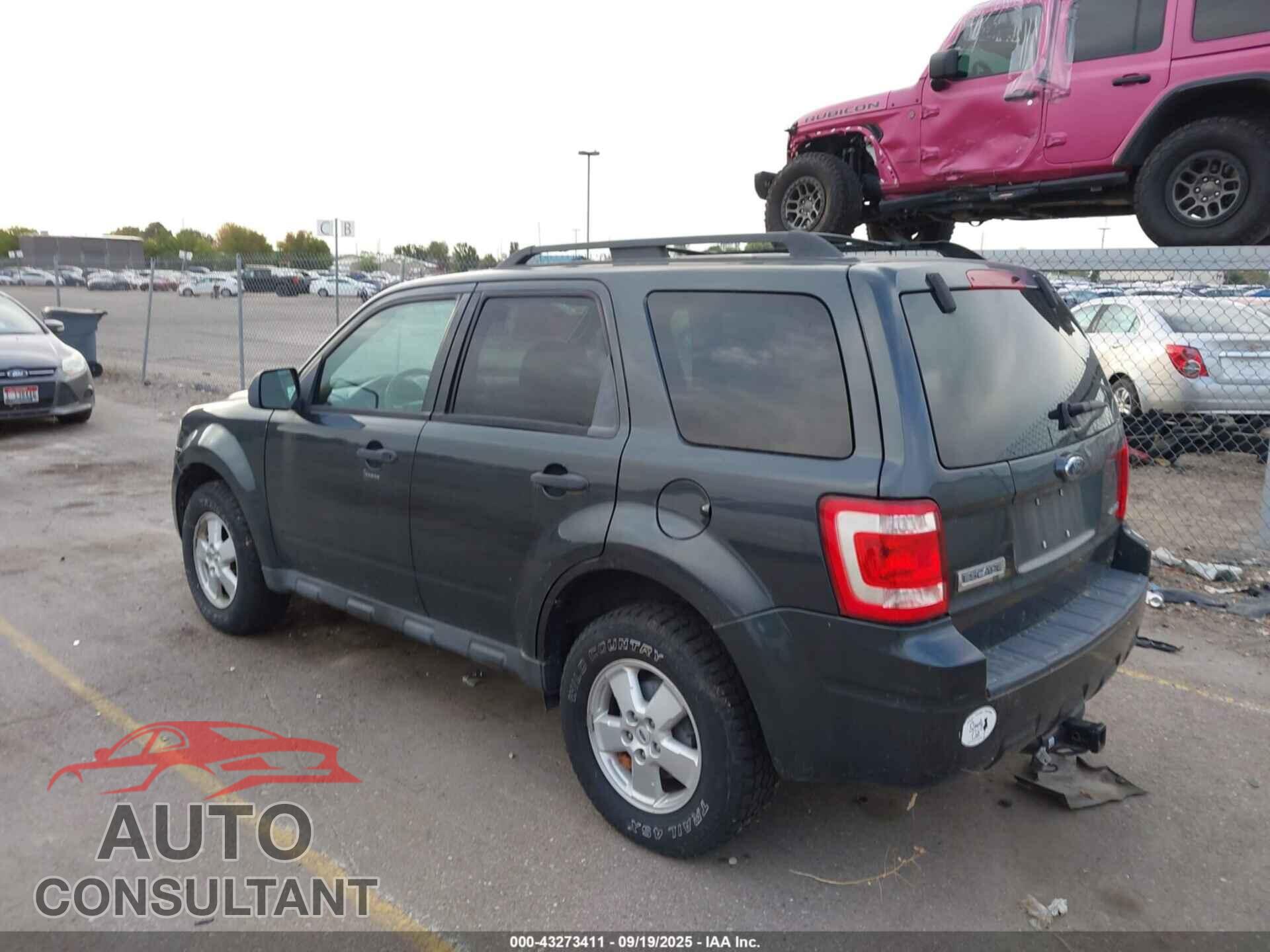 FORD ESCAPE 2009 - 1FMCU93G99KA49029