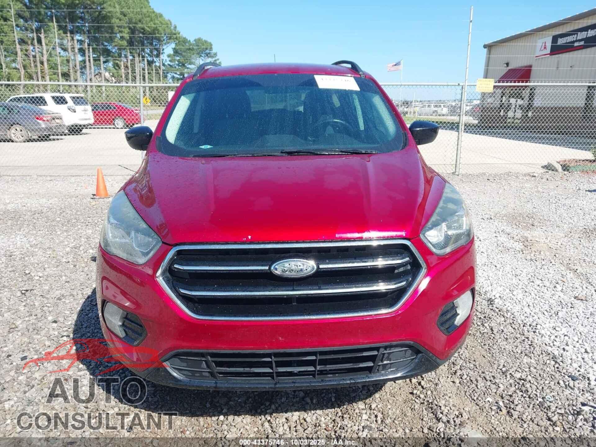 FORD ESCAPE 2017 - 1FMCU0GD1HUD09289