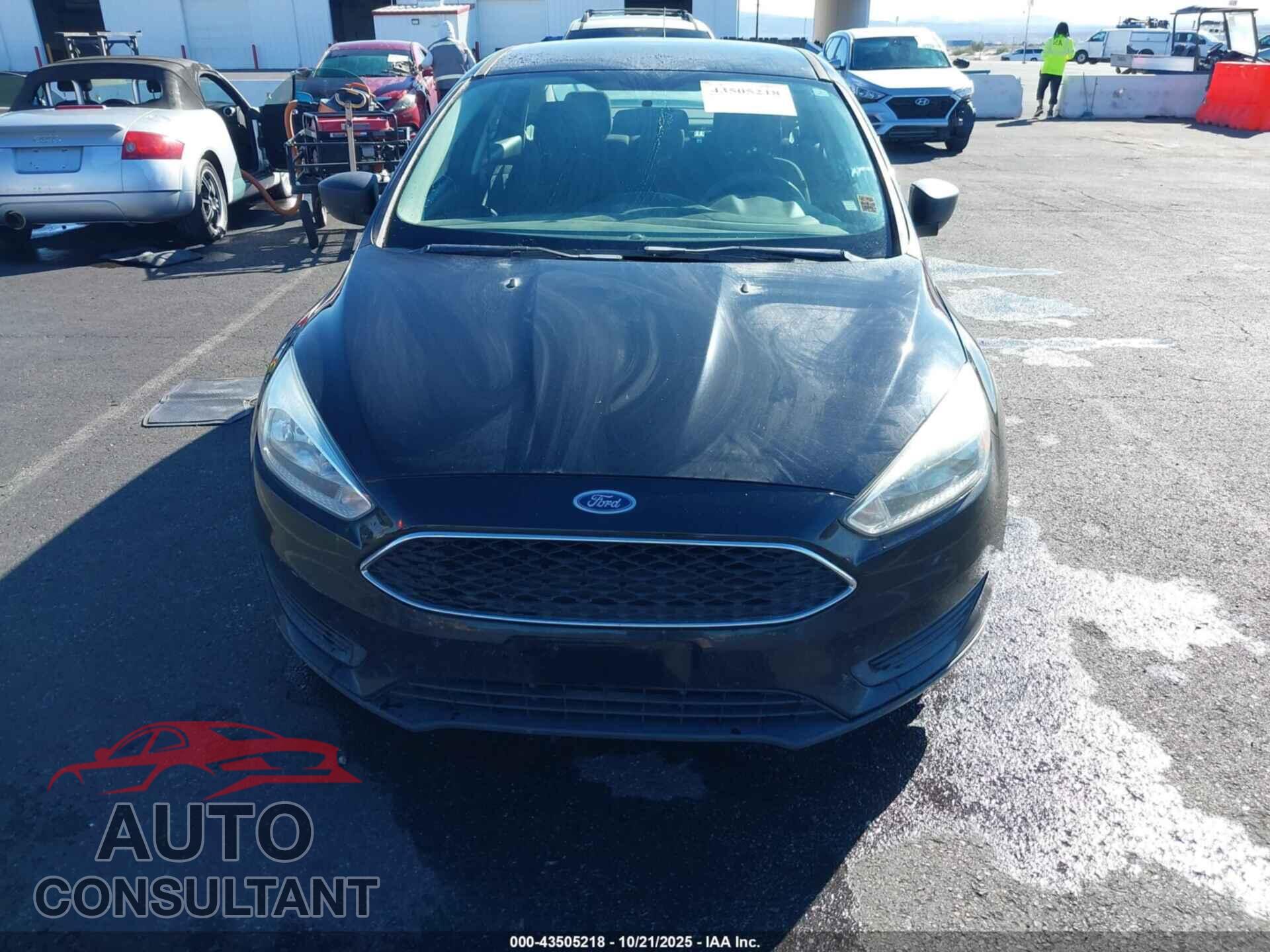 FORD FOCUS 2015 - 1FADP3E27FL276620