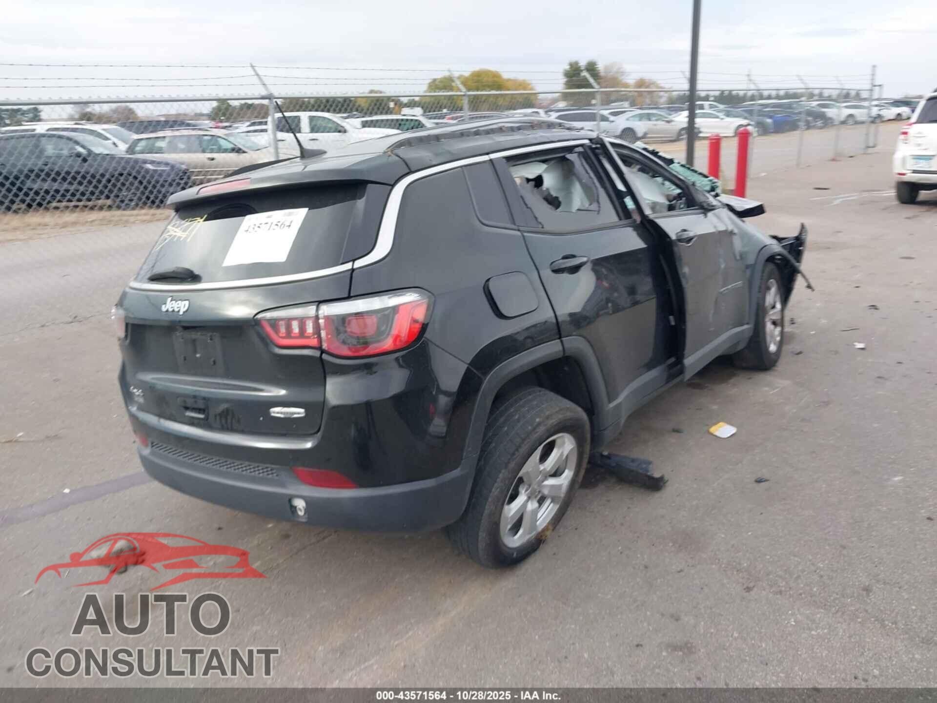 JEEP COMPASS 2018 - 3C4NJDBB4JT142672
