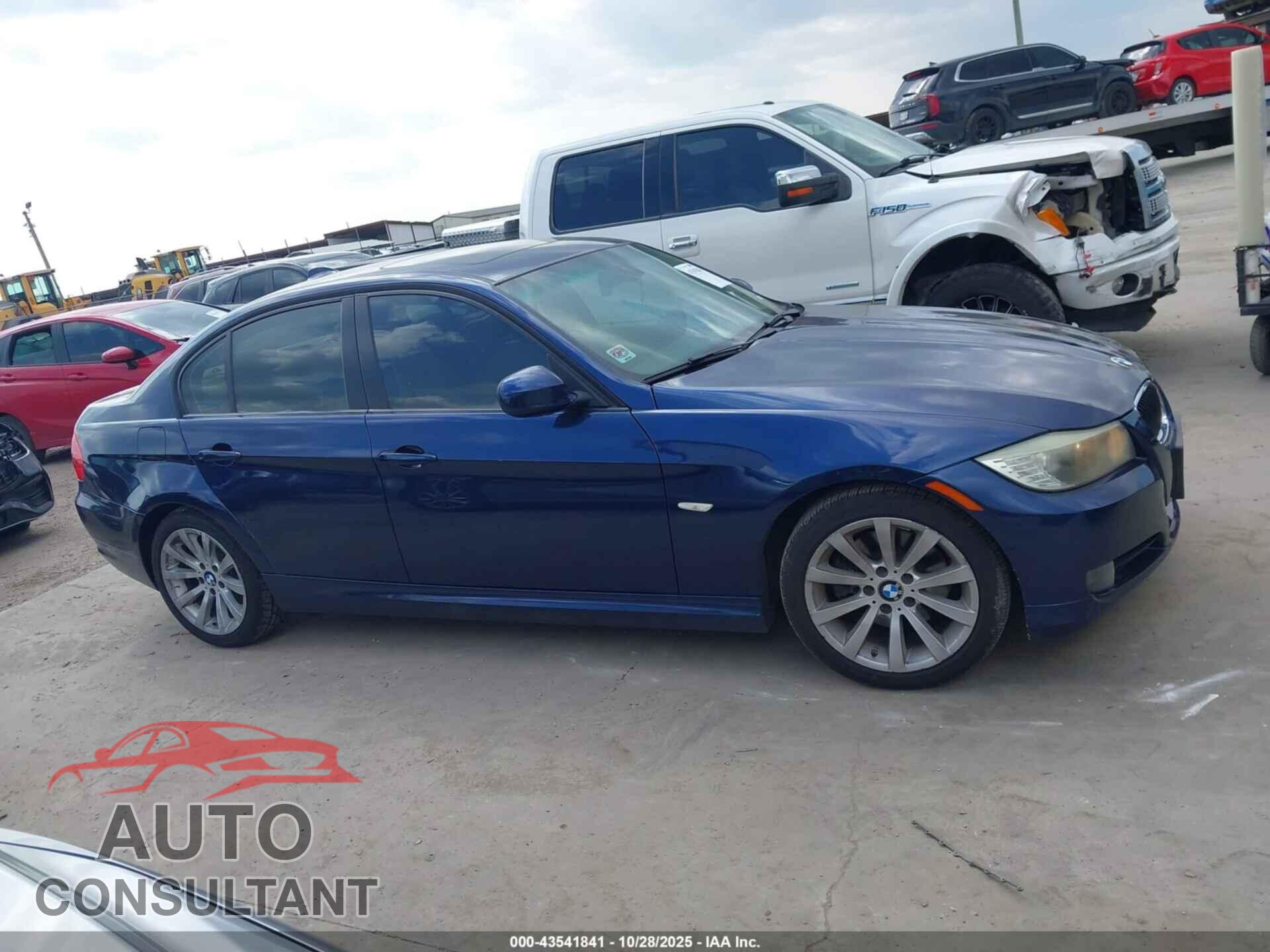 BMW 328I 2011 - WBAPH5G56BNM76245