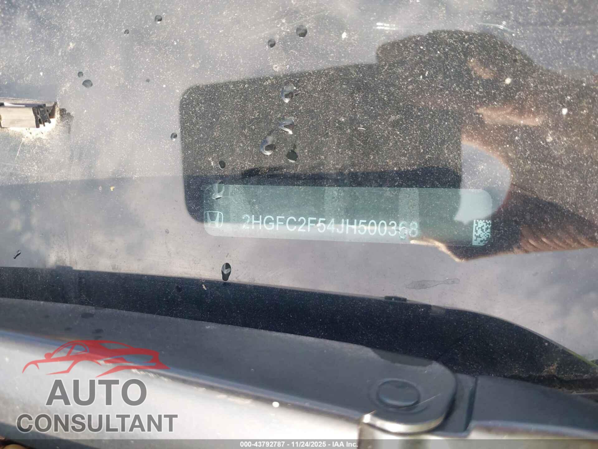 HONDA CIVIC 2018 - 2HGFC2F54JH500368