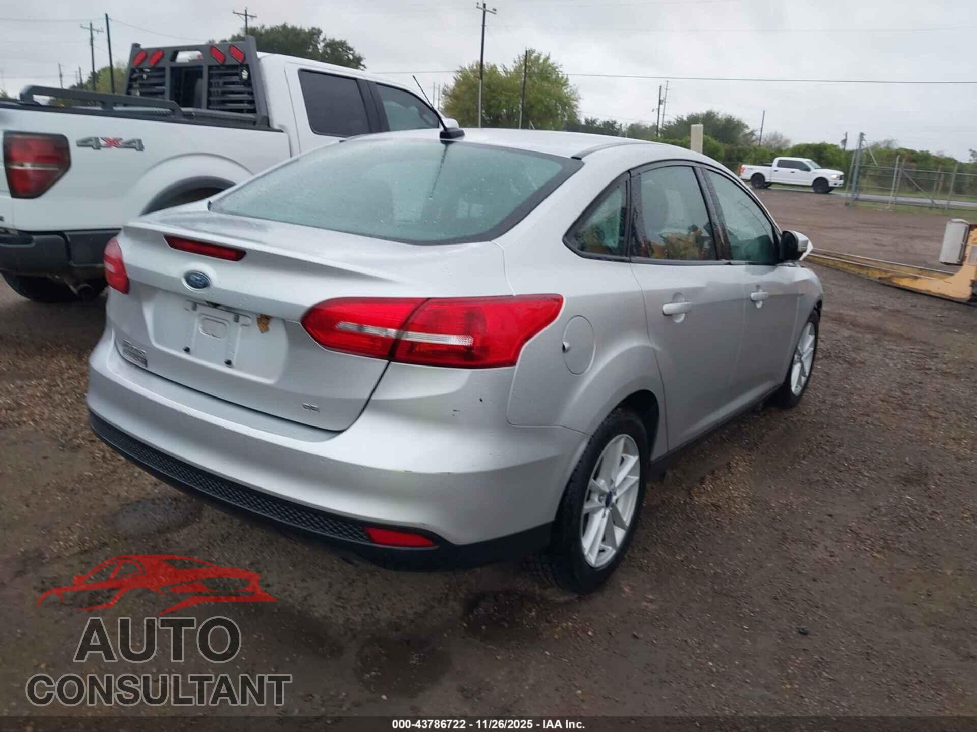 FORD FOCUS 2017 - 1FADP3F20HL288495