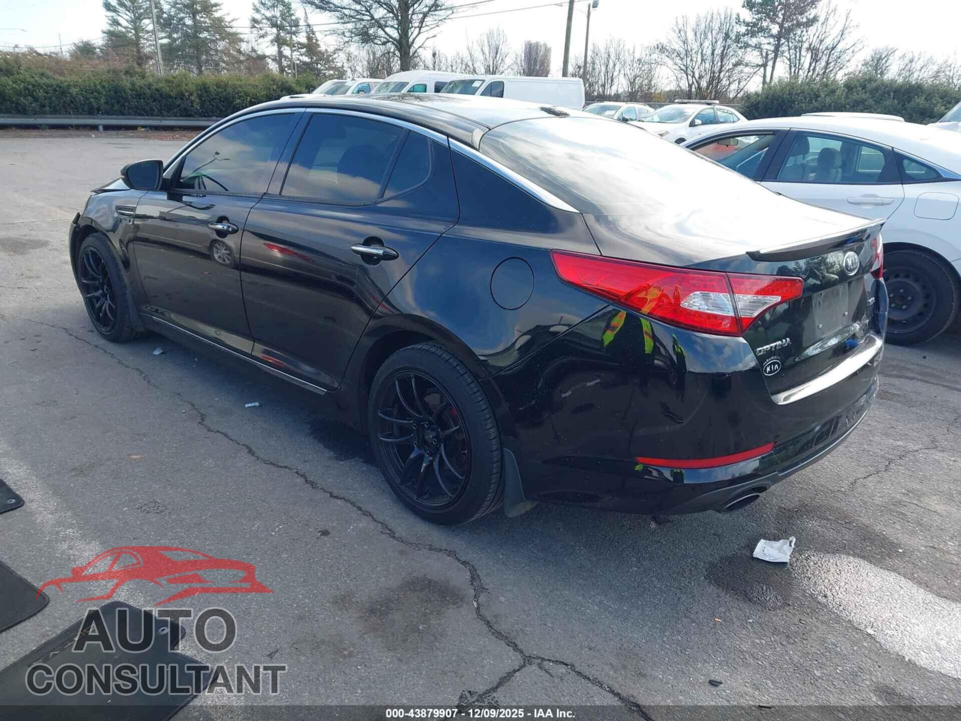 KIA OPTIMA 2013 - 5XXGR4A64DG124789