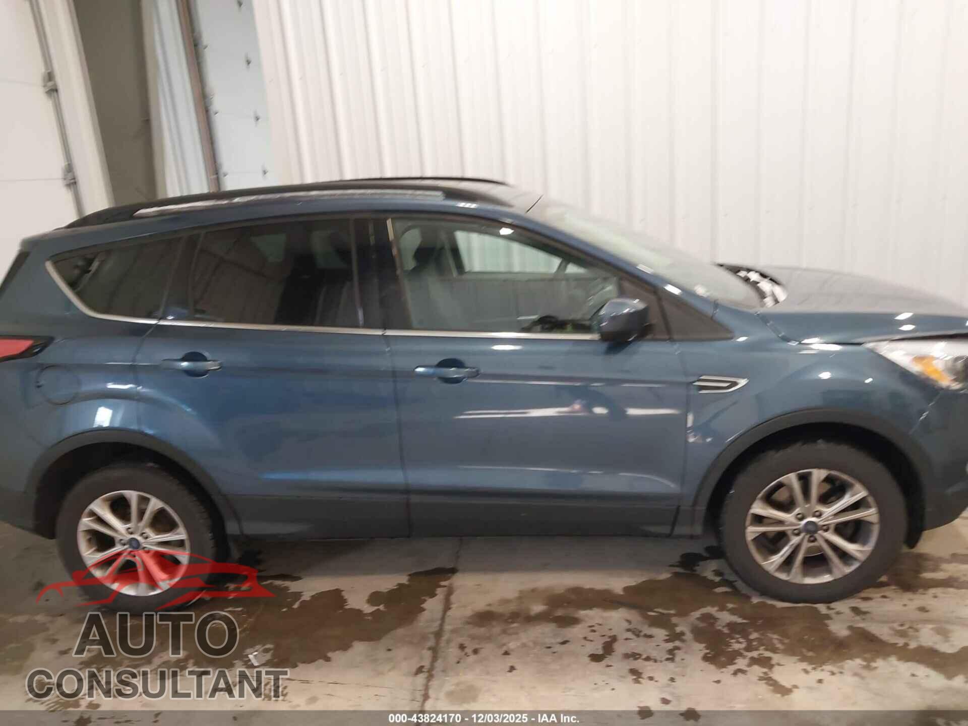 FORD ESCAPE 2018 - 1FMCU9GD6JUB52434