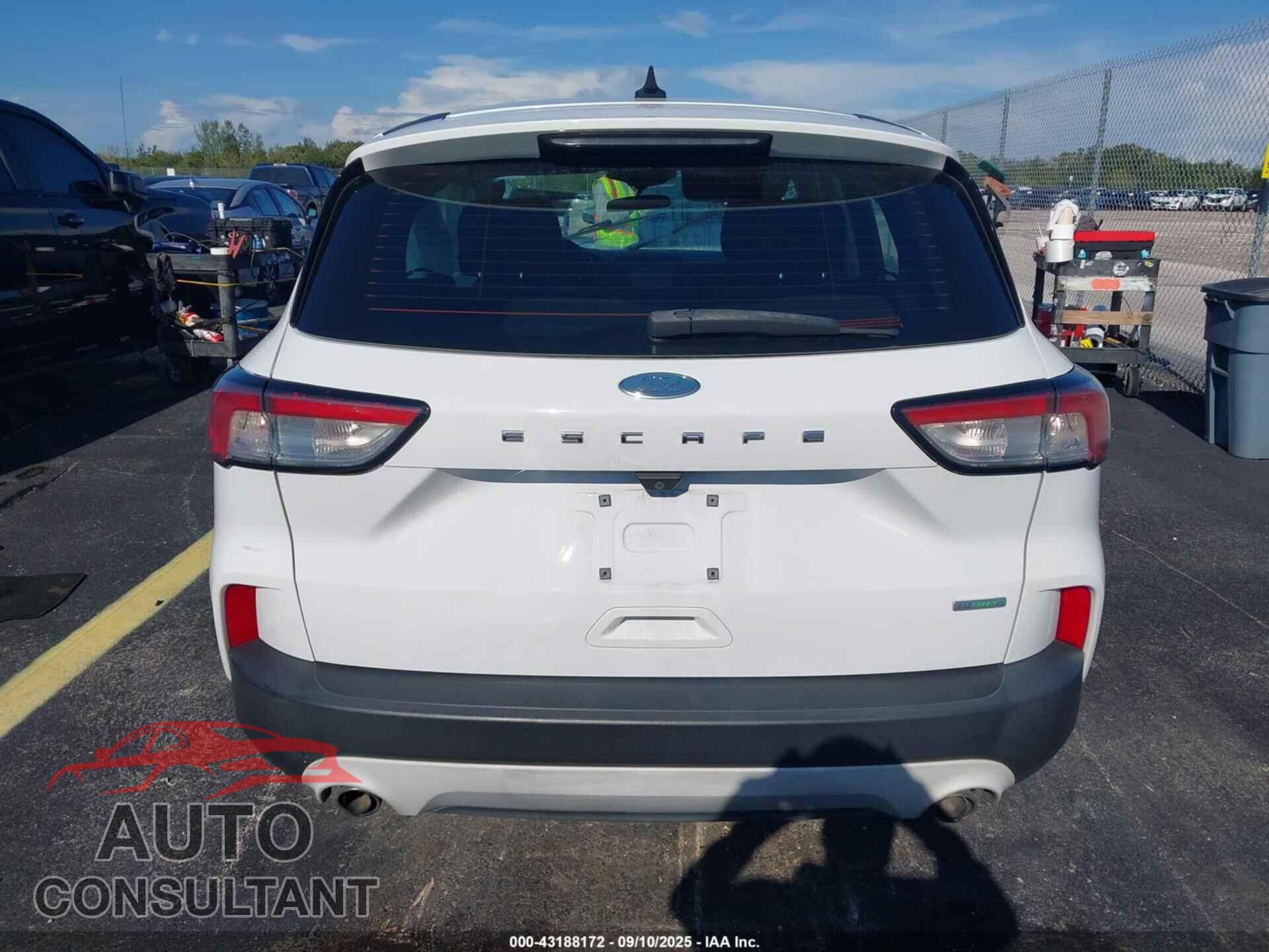 FORD ESCAPE 2020 - 1FMCU0F63LUA23956