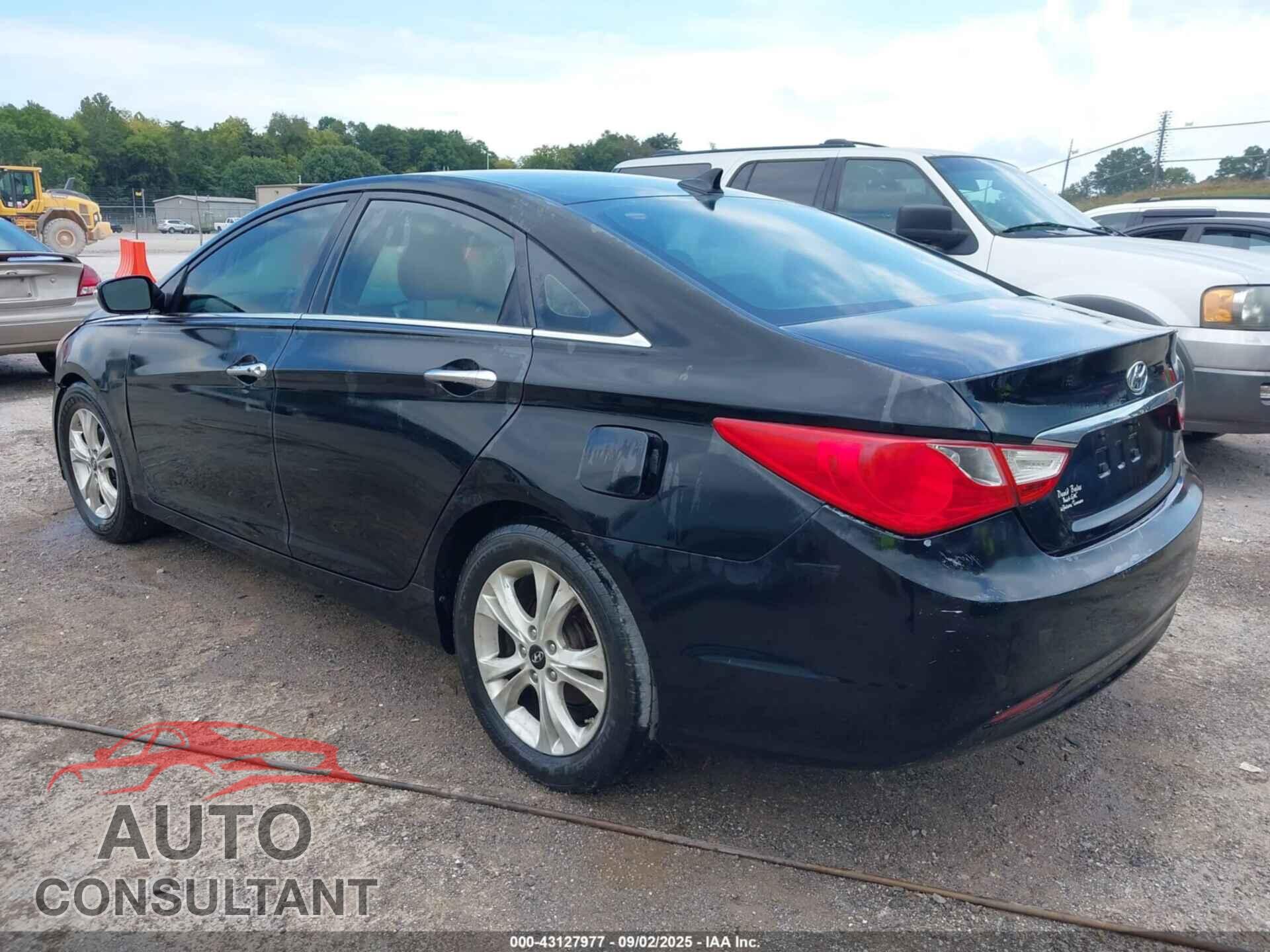 HYUNDAI SONATA 2011 - 5NPEC4AC0BH156753