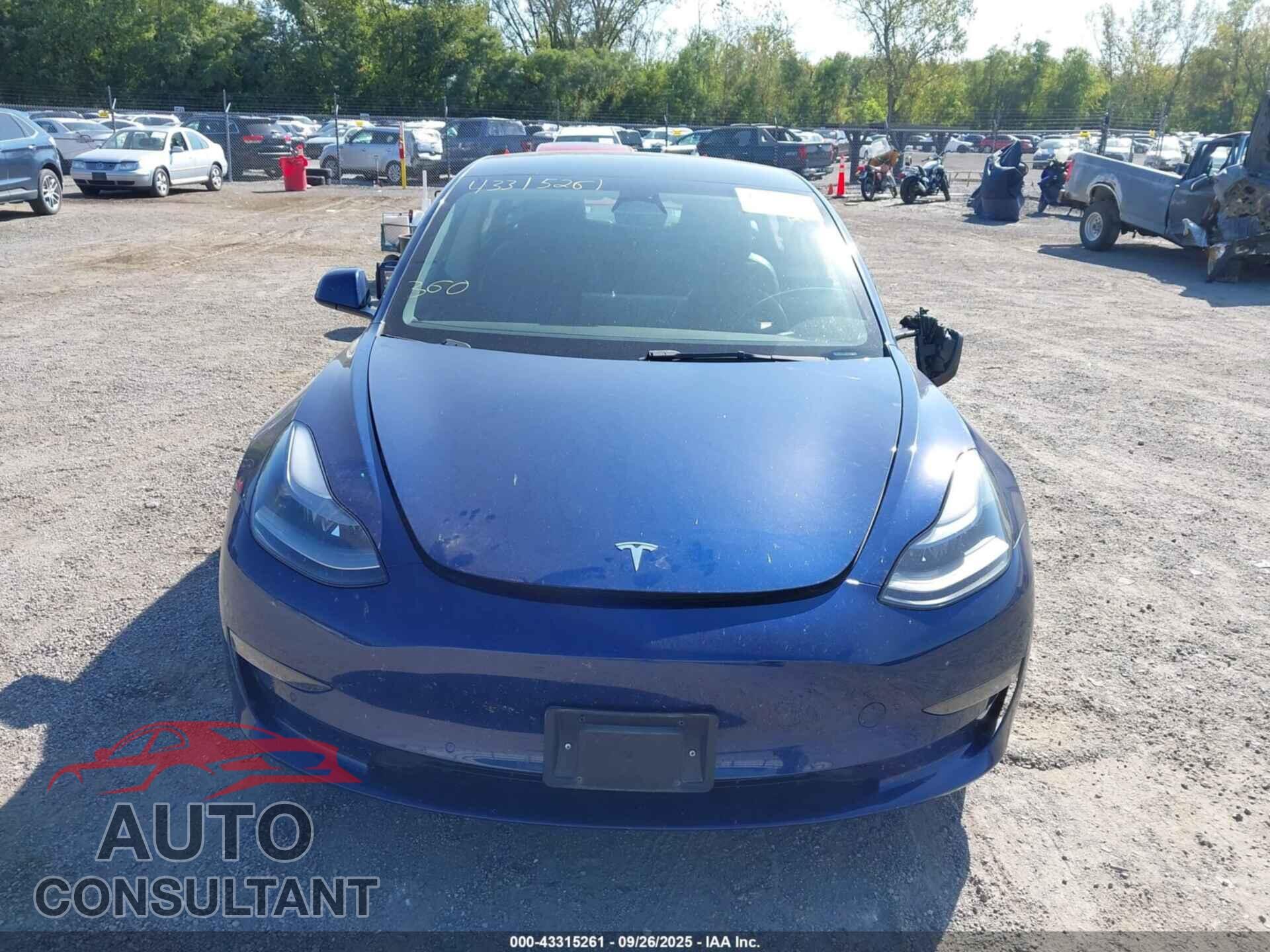 TESLA MODEL 3 2022 - 5YJ3E1EB8NF190928