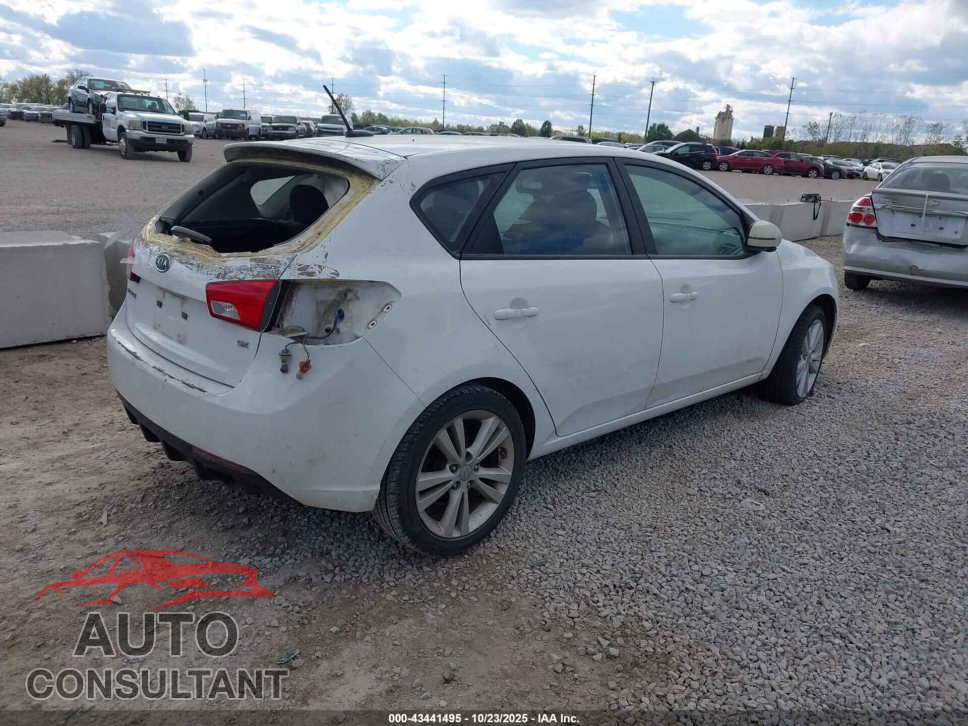 KIA FORTE 2013 - KNAFW5A30D5668904