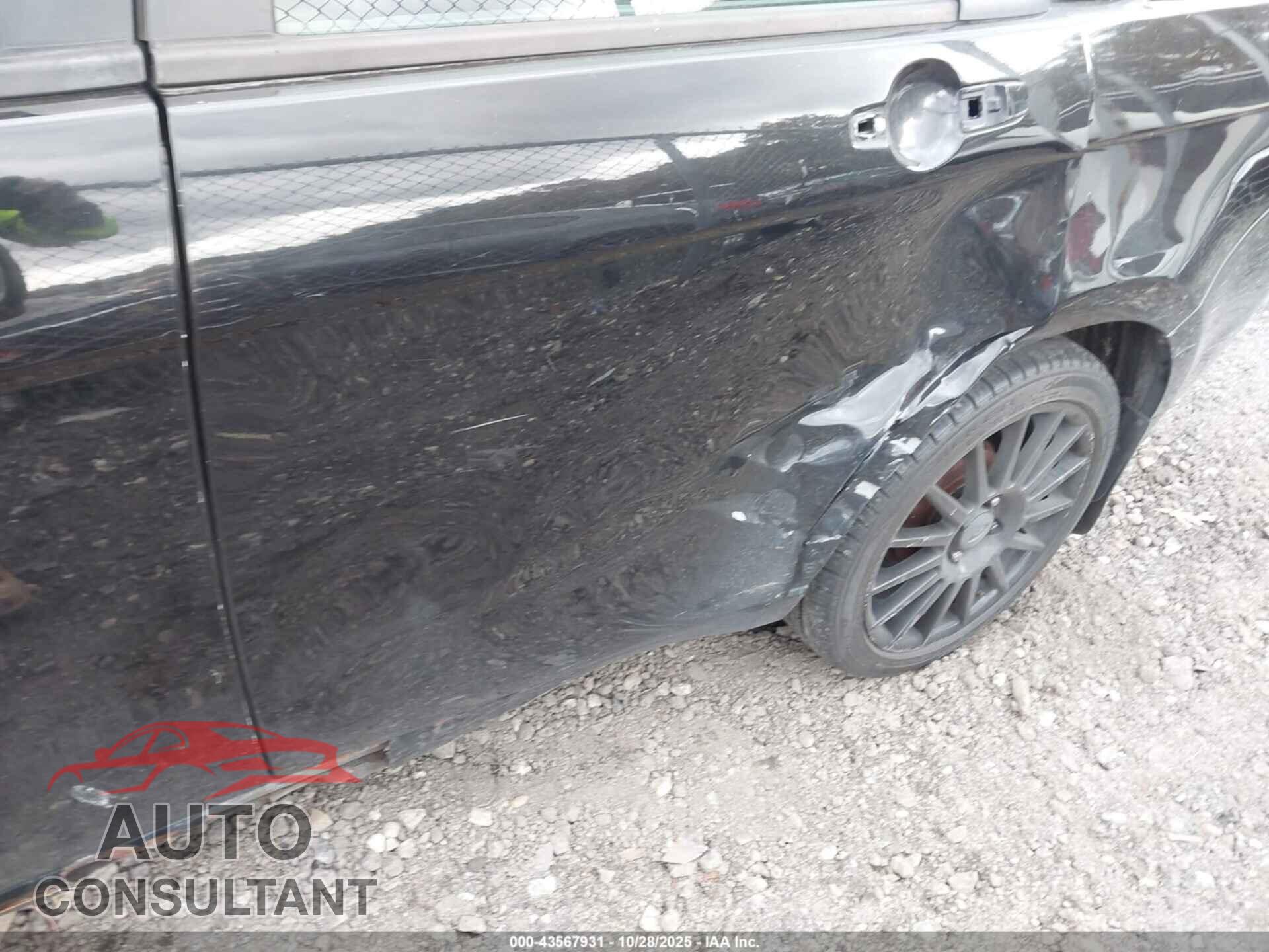 FORD FOCUS 2011 - 1FAHP3GN1BW184890