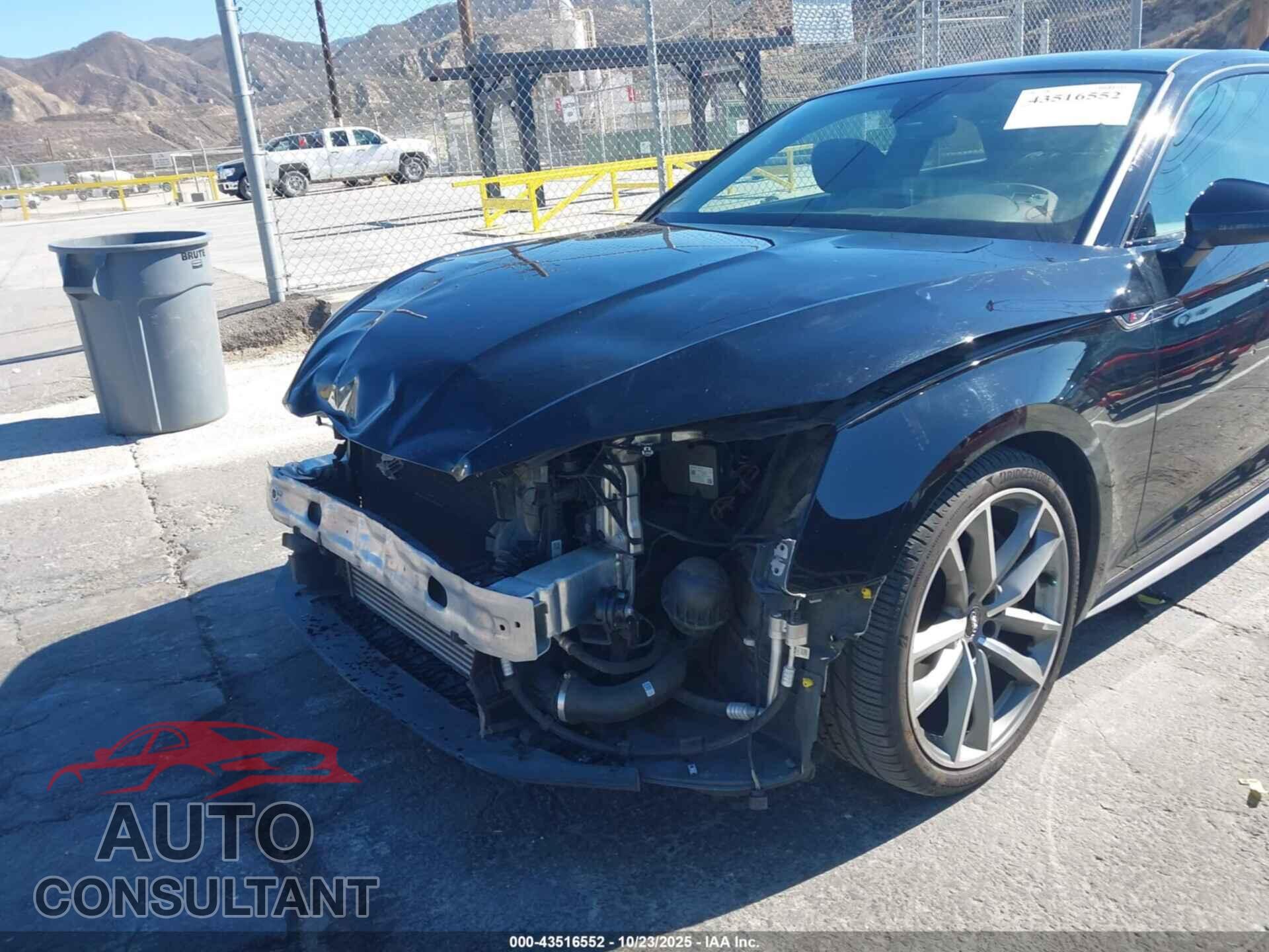 AUDI A5 2019 - WAUTNAF59KA081954