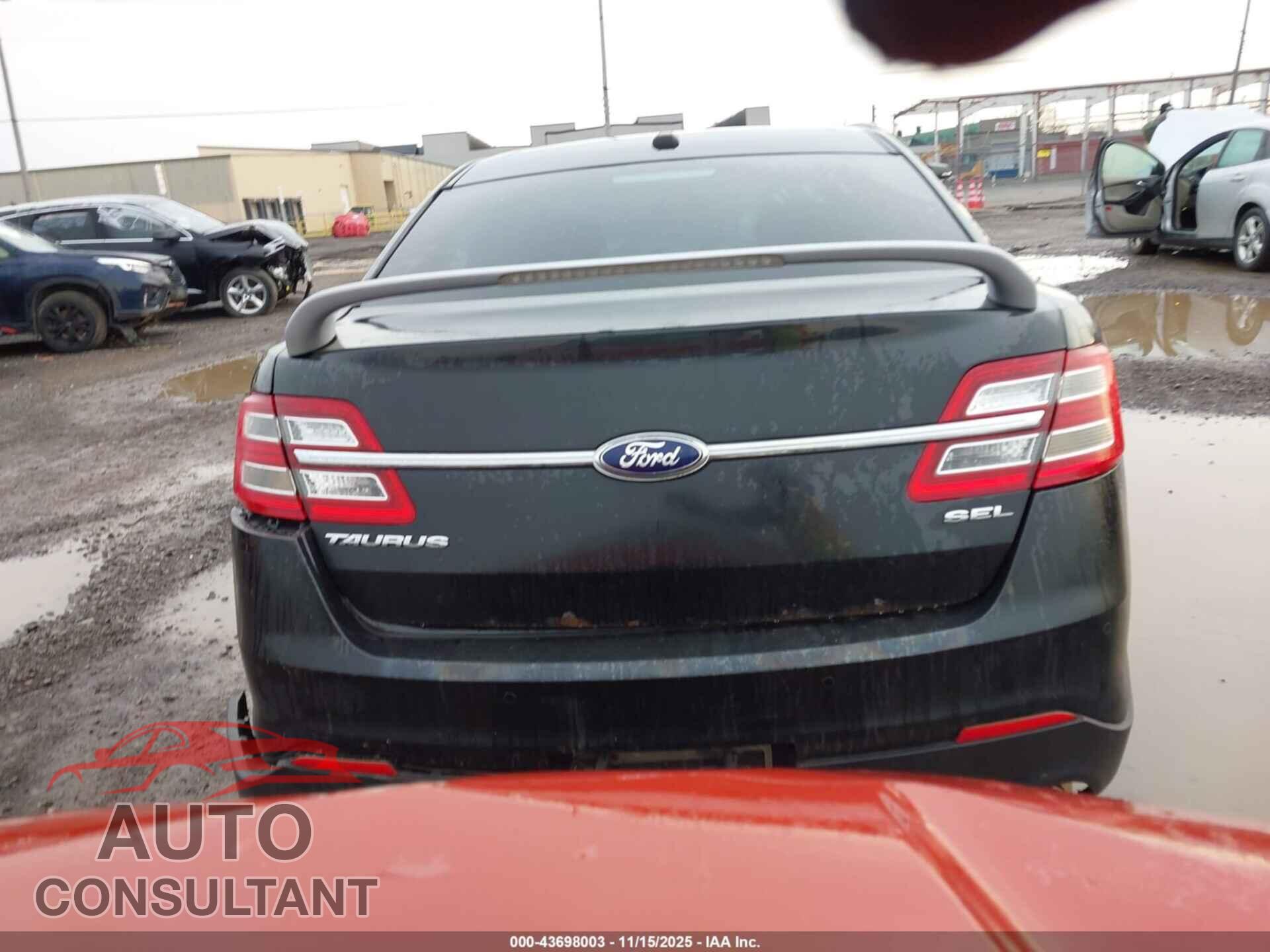 FORD TAURUS 2013 - 1FAHP2E84DG228997