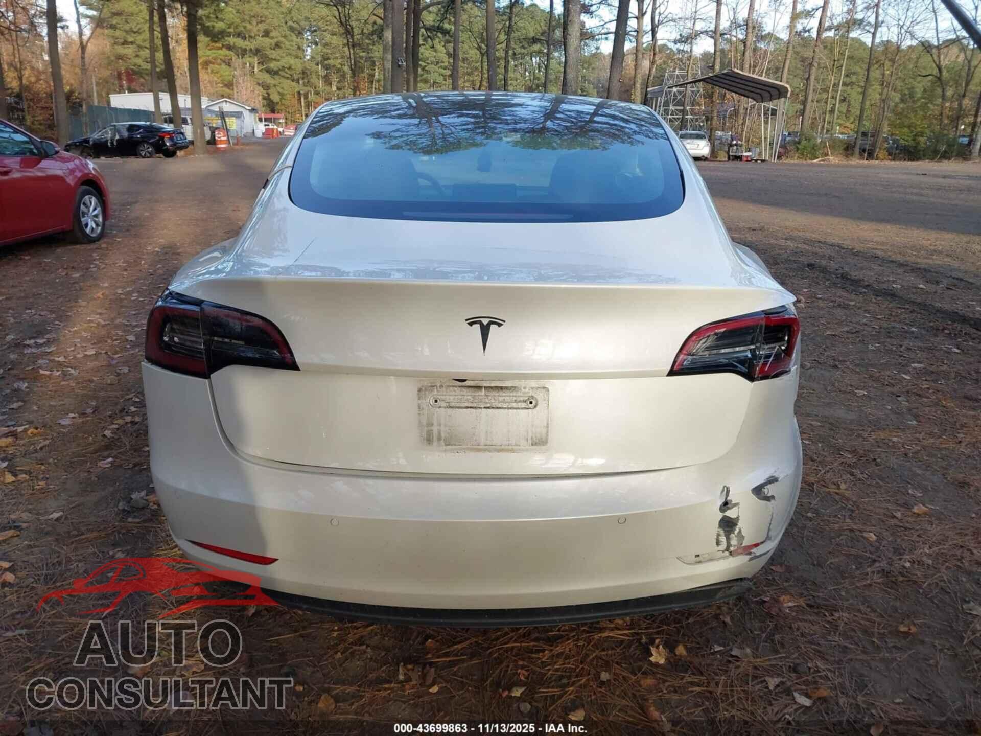 TESLA MODEL 3 2022 - 5YJ3E1EA7NF126063
