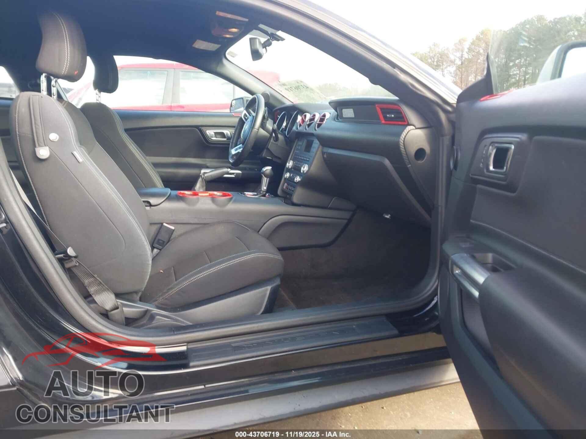FORD MUSTANG 2016 - 1FA6P8AM9G5308129