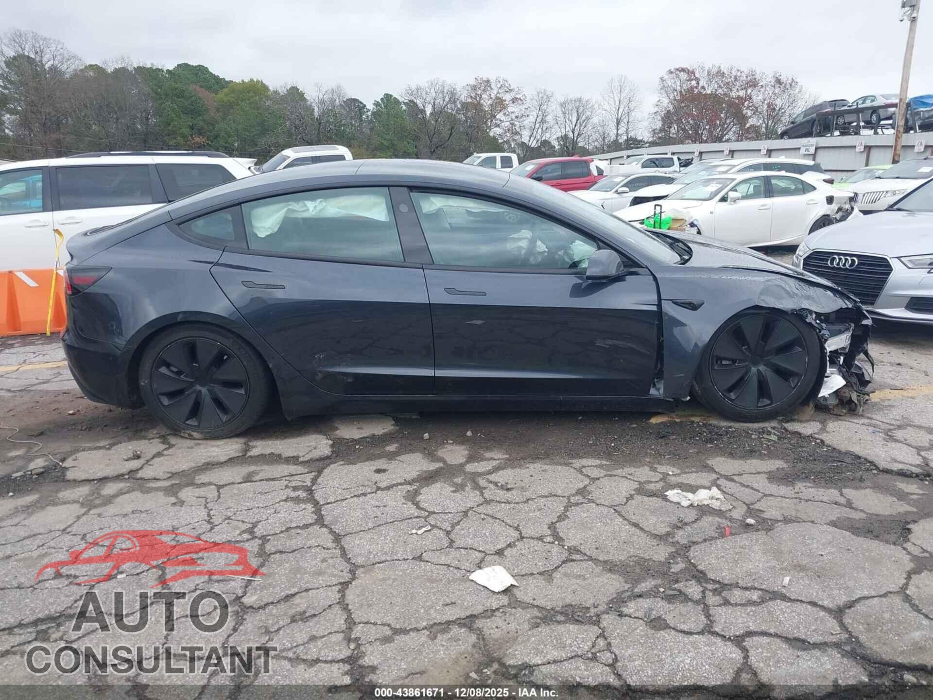 TESLA MODEL 3 2024 - 5YJ3E1EA2RF872670