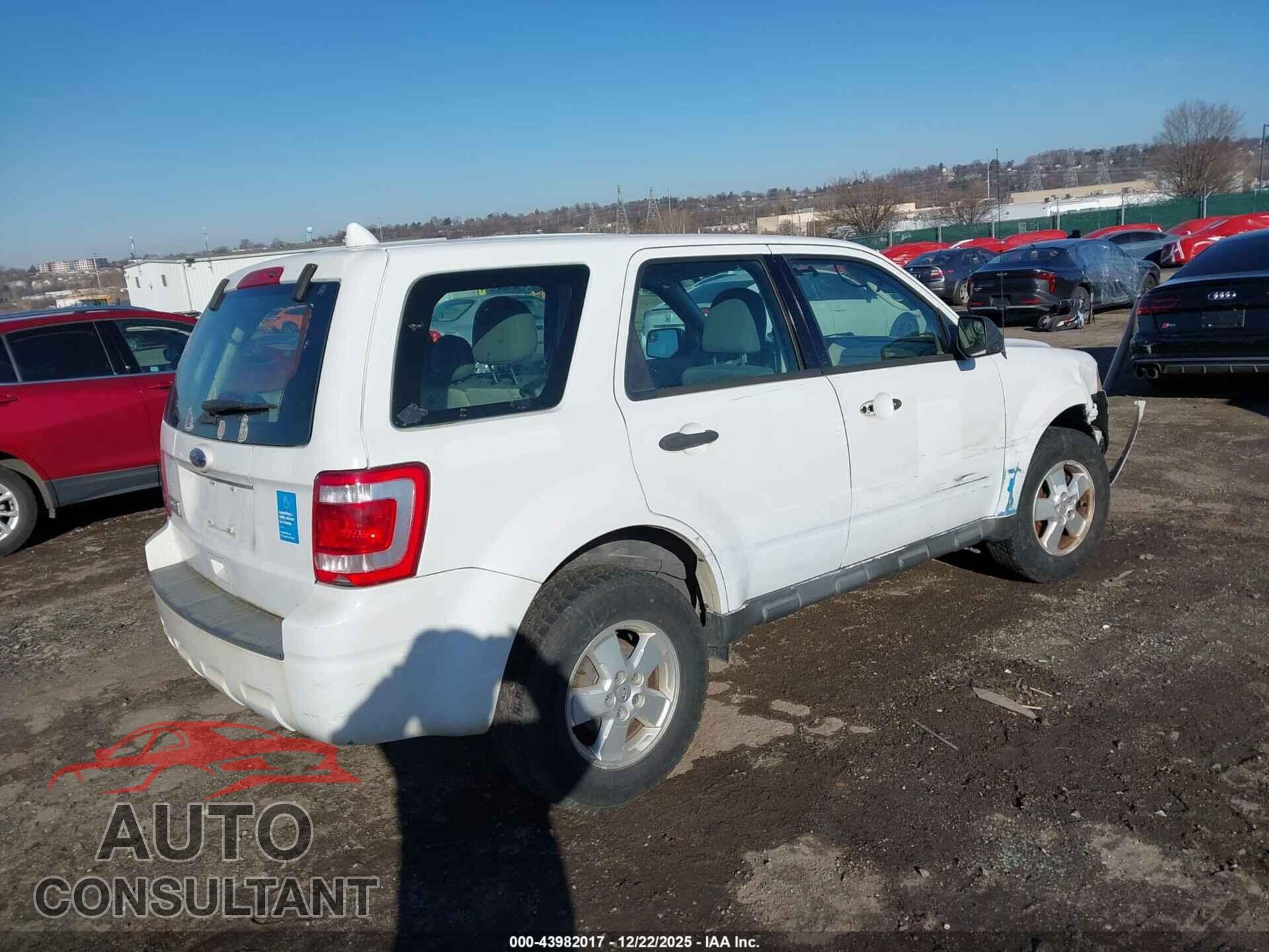 FORD ESCAPE 2011 - 1FMCU0C75BKC18058