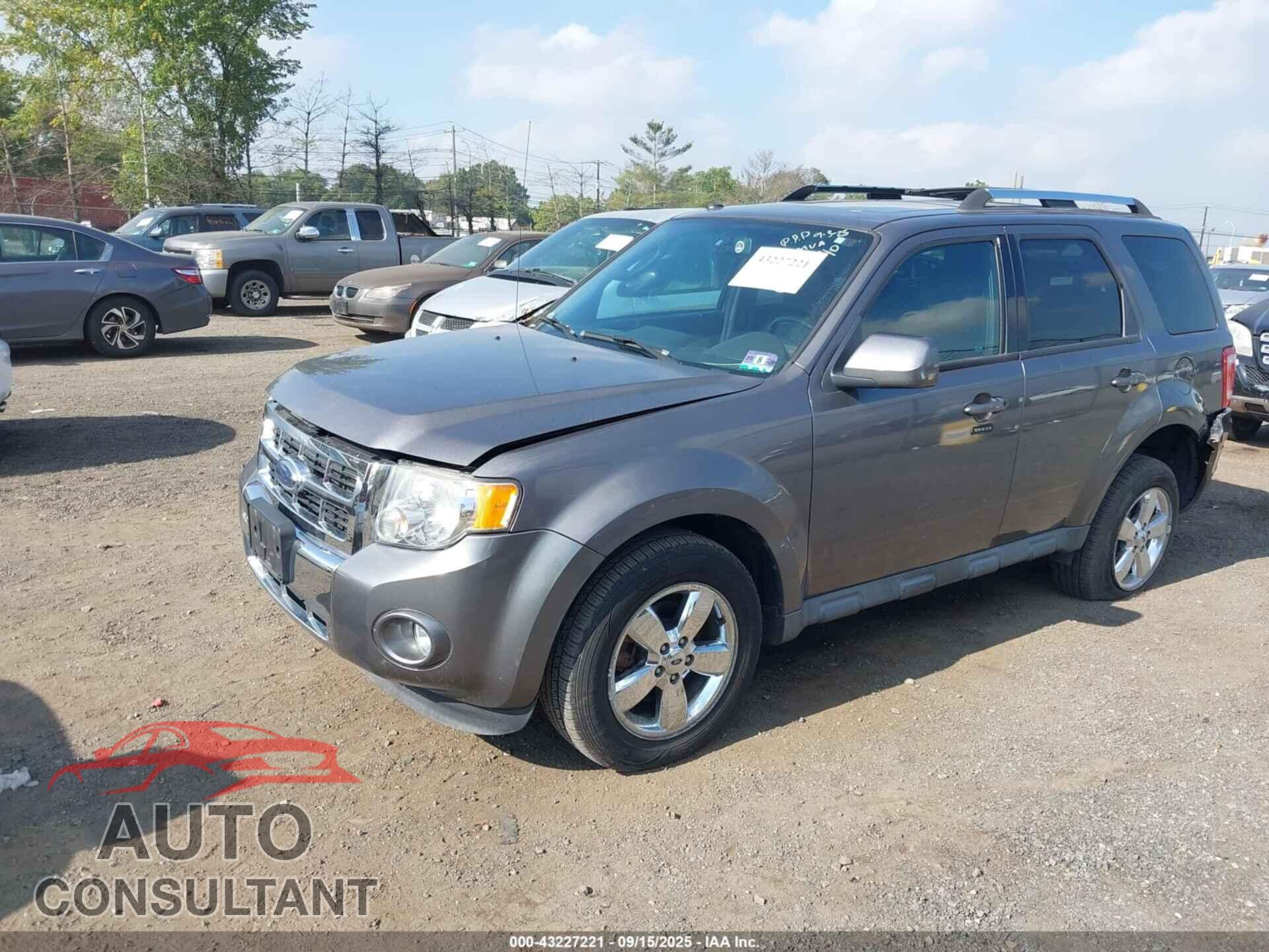 FORD ESCAPE 2010 - 1FMCU9EG4AKA04940