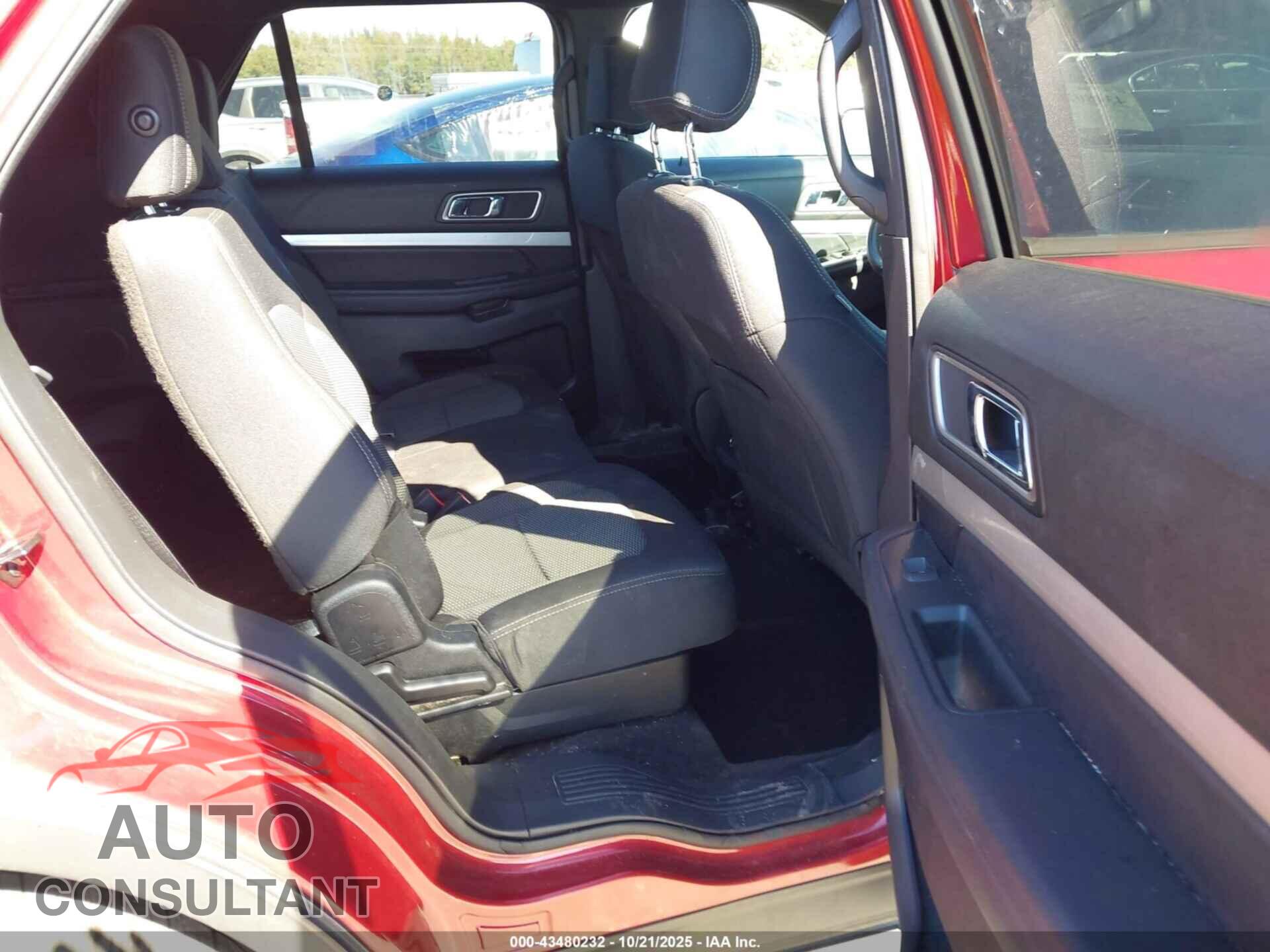 FORD EXPLORER 2017 - 1FM5K7D88HGE32858