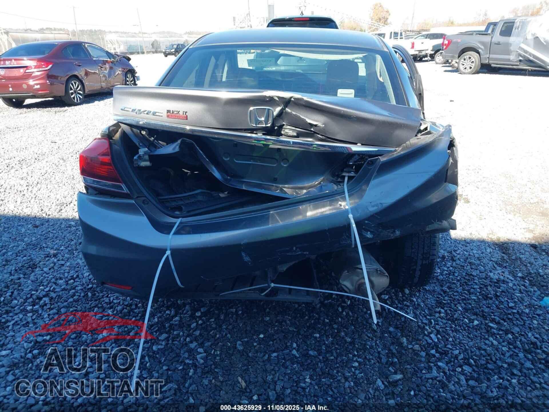 HONDA CIVIC 2013 - 2HGFB2F51DH584155
