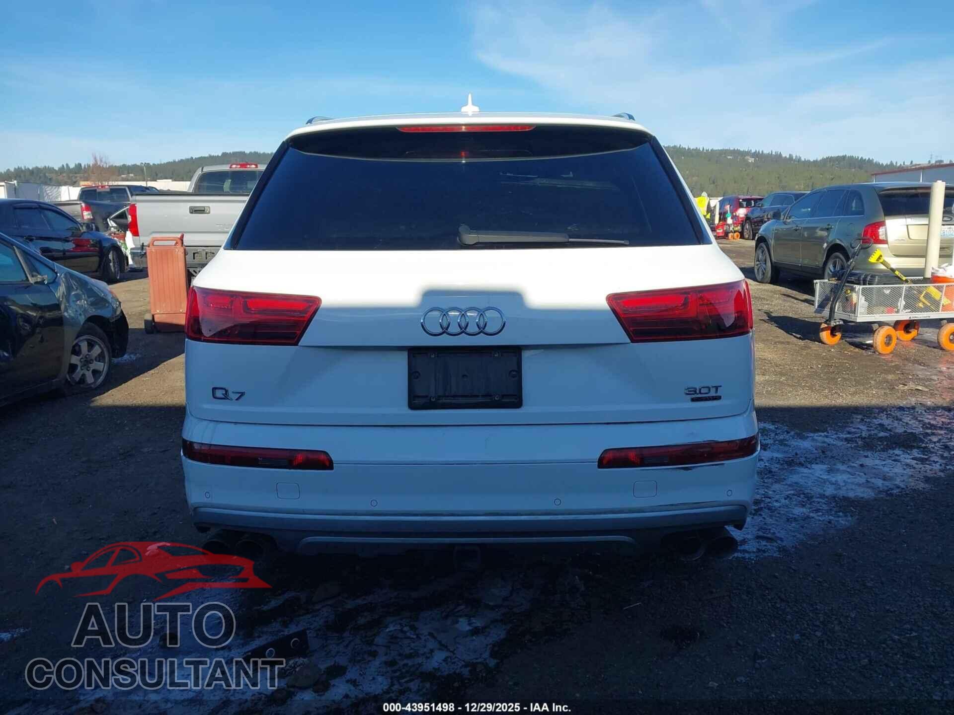 AUDI Q7 2017 - WA1LAAF78HD057937