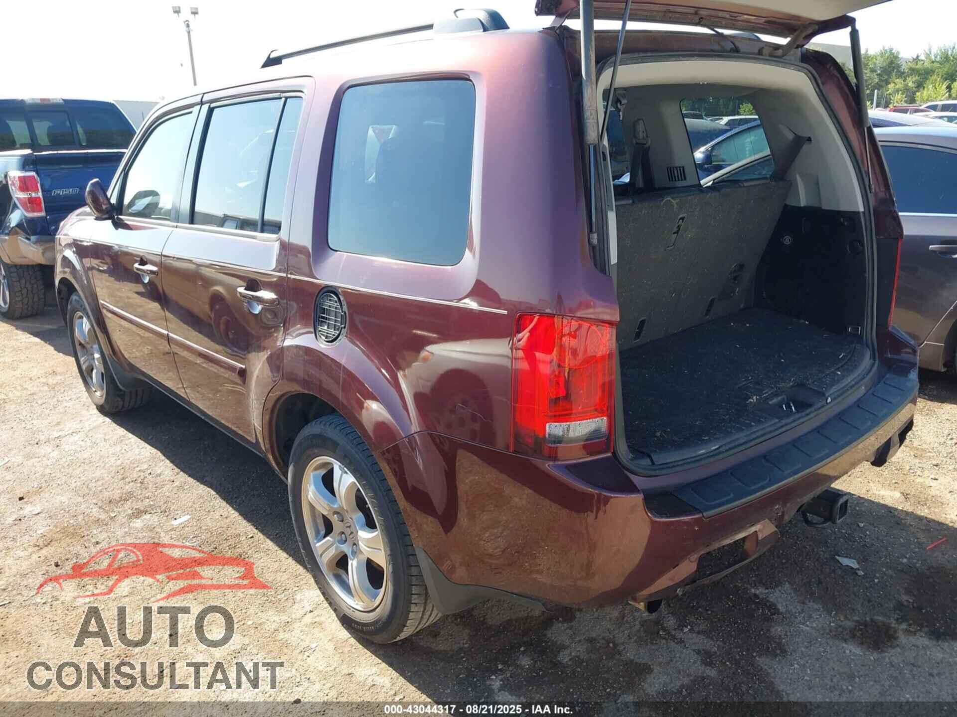HONDA PILOT 2013 - 5FNYF3H62DB024979
