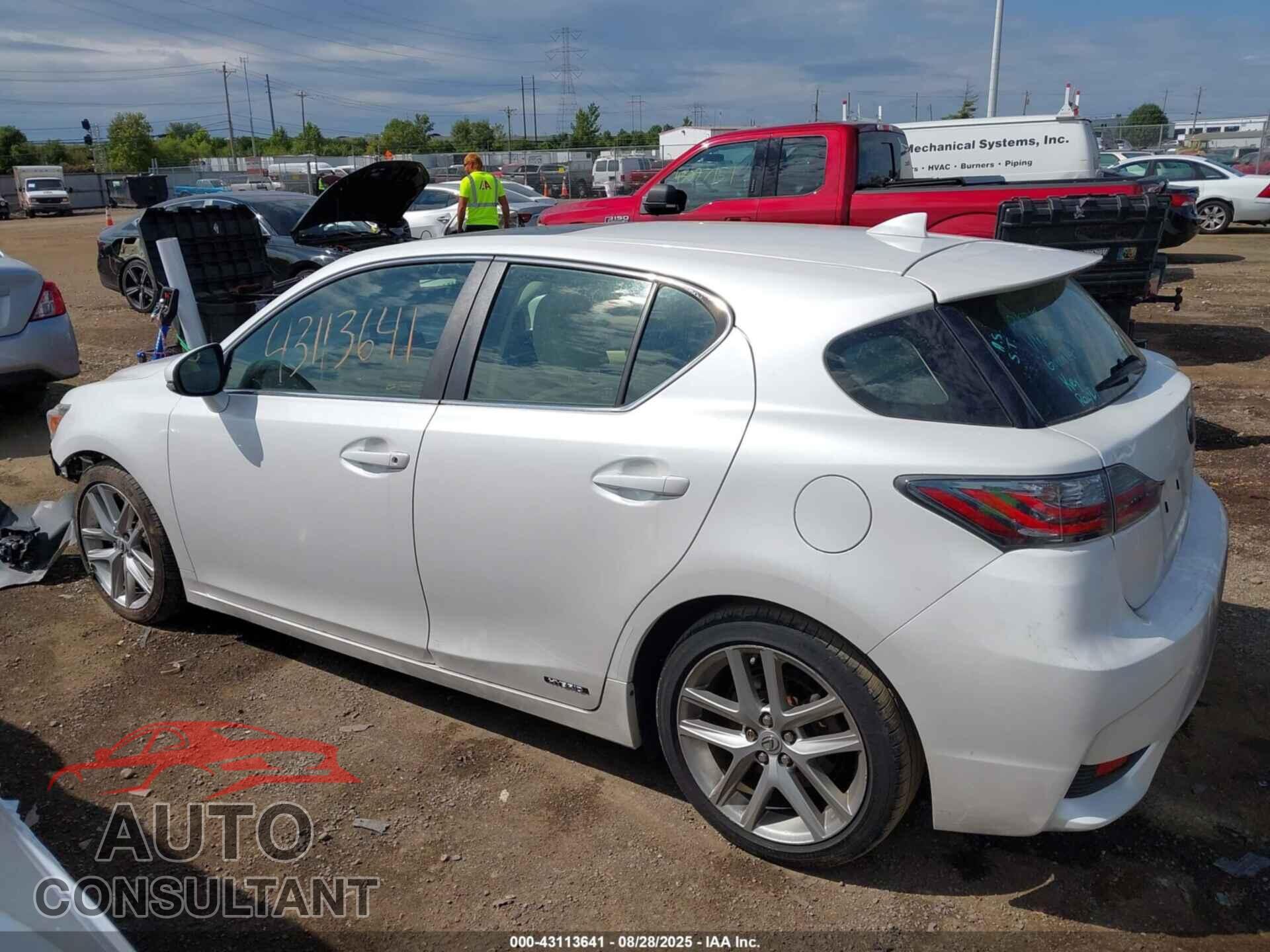 LEXUS CT 200H 2015 - JTHKD5BH5F2210165