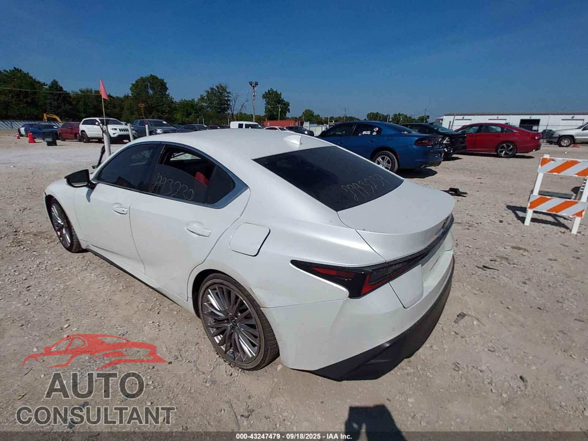 LEXUS IS 300 2022 - JTHDA1D21N5120205