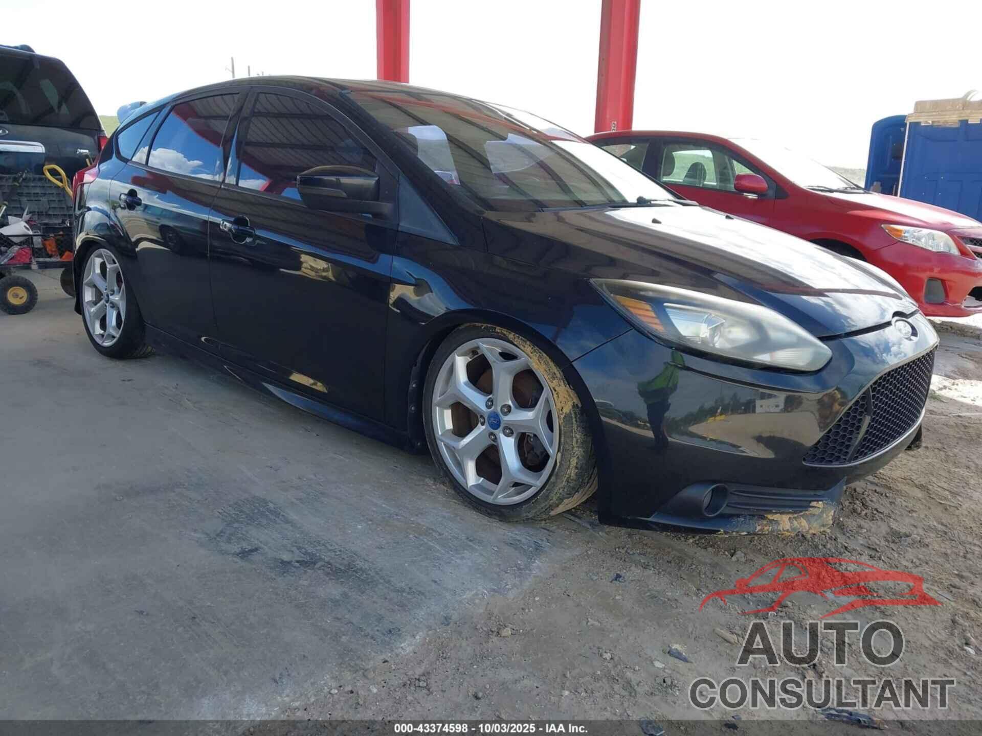 FORD FOCUS ST 2013 - 1FADP3L98DL208002