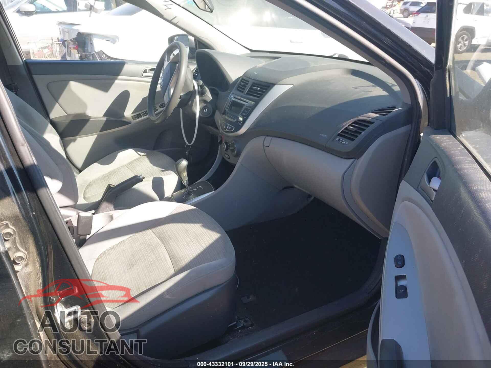HYUNDAI ACCENT 2015 - KMHCT4AE8FU936287