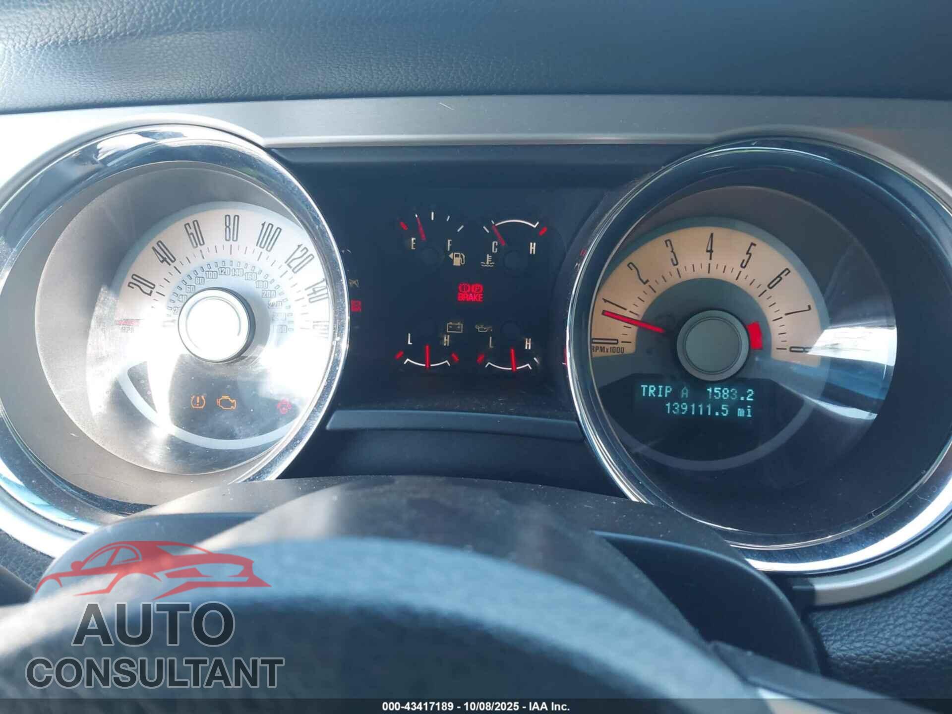 FORD MUSTANG 2011 - 1ZVBP8AM2B5166429