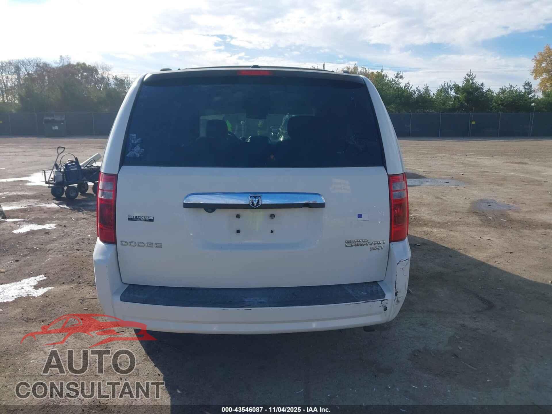 DODGE GRAND CARAVAN 2010 - 2D4RN5D14AR112691