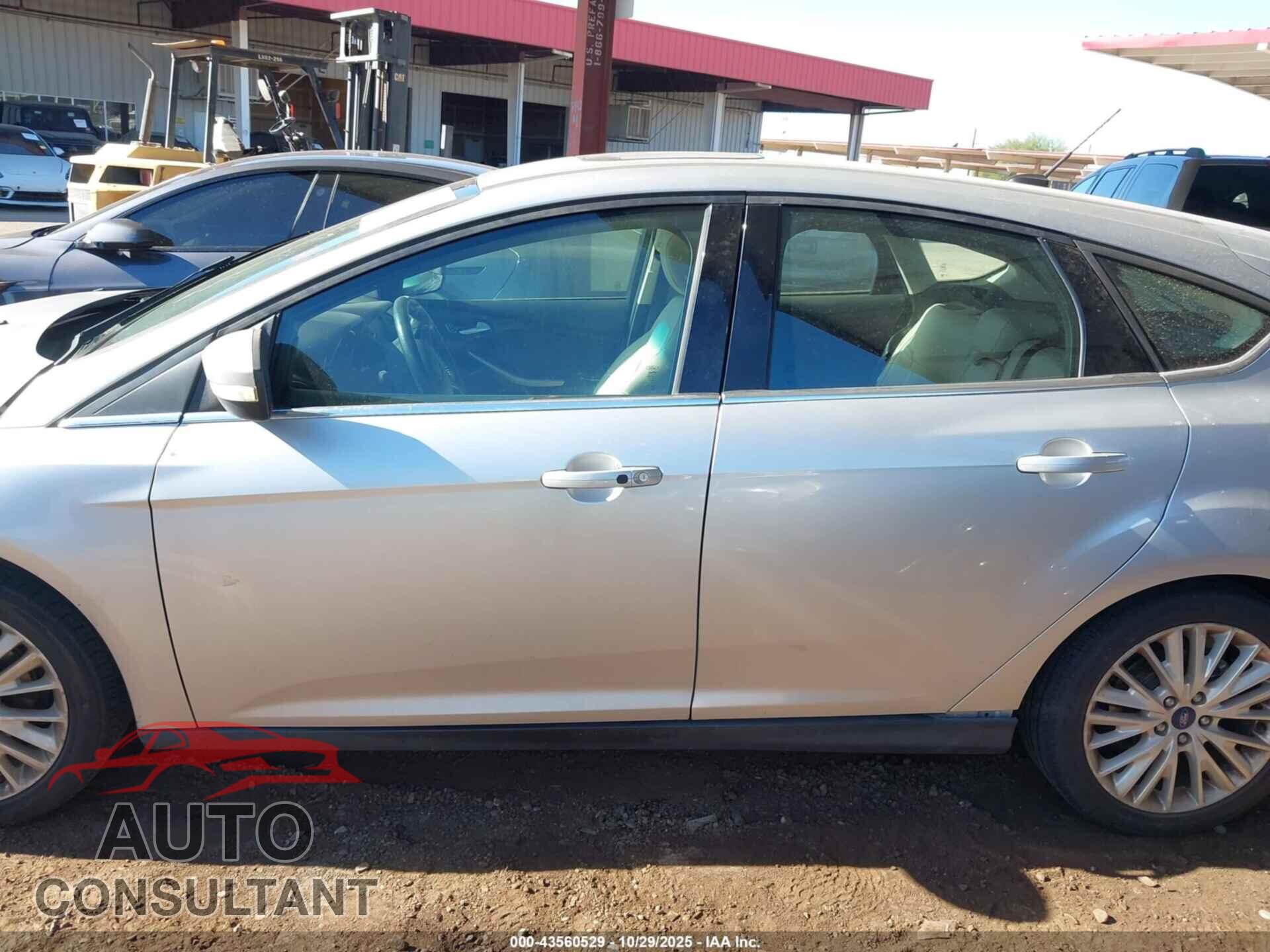 FORD FOCUS 2018 - 1FADP3N24JL323899