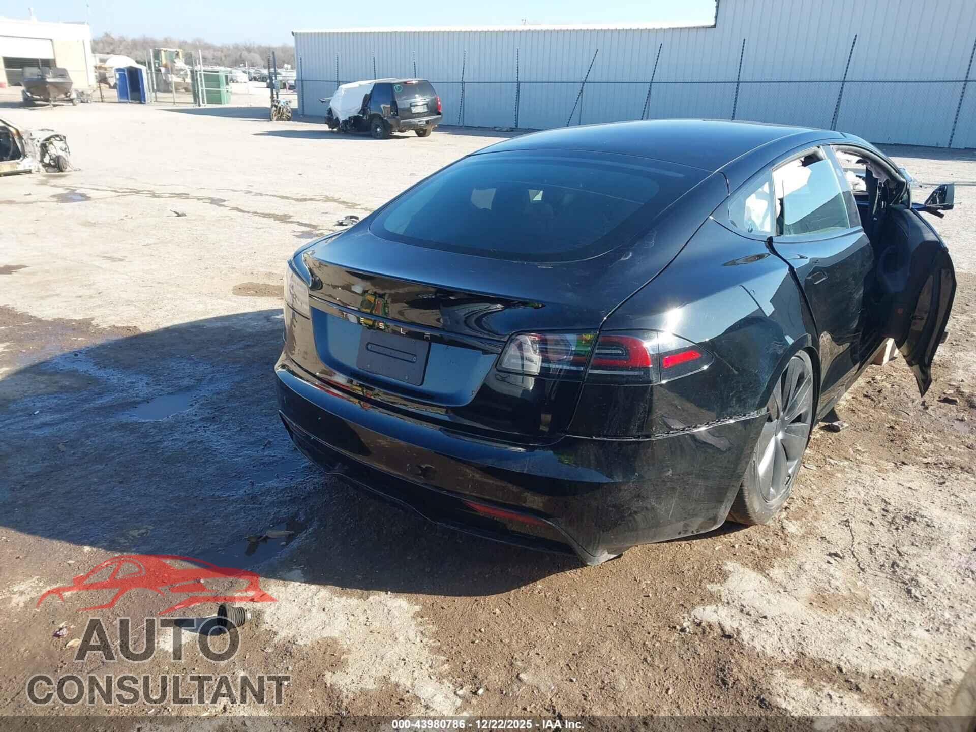 TESLA MODEL S 2024 - 5YJSA1E55RF537056