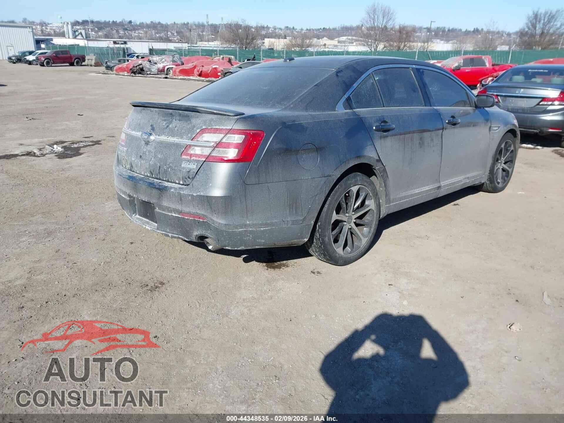 FORD TAURUS 2015 - 1FAHP2KT0FG158961