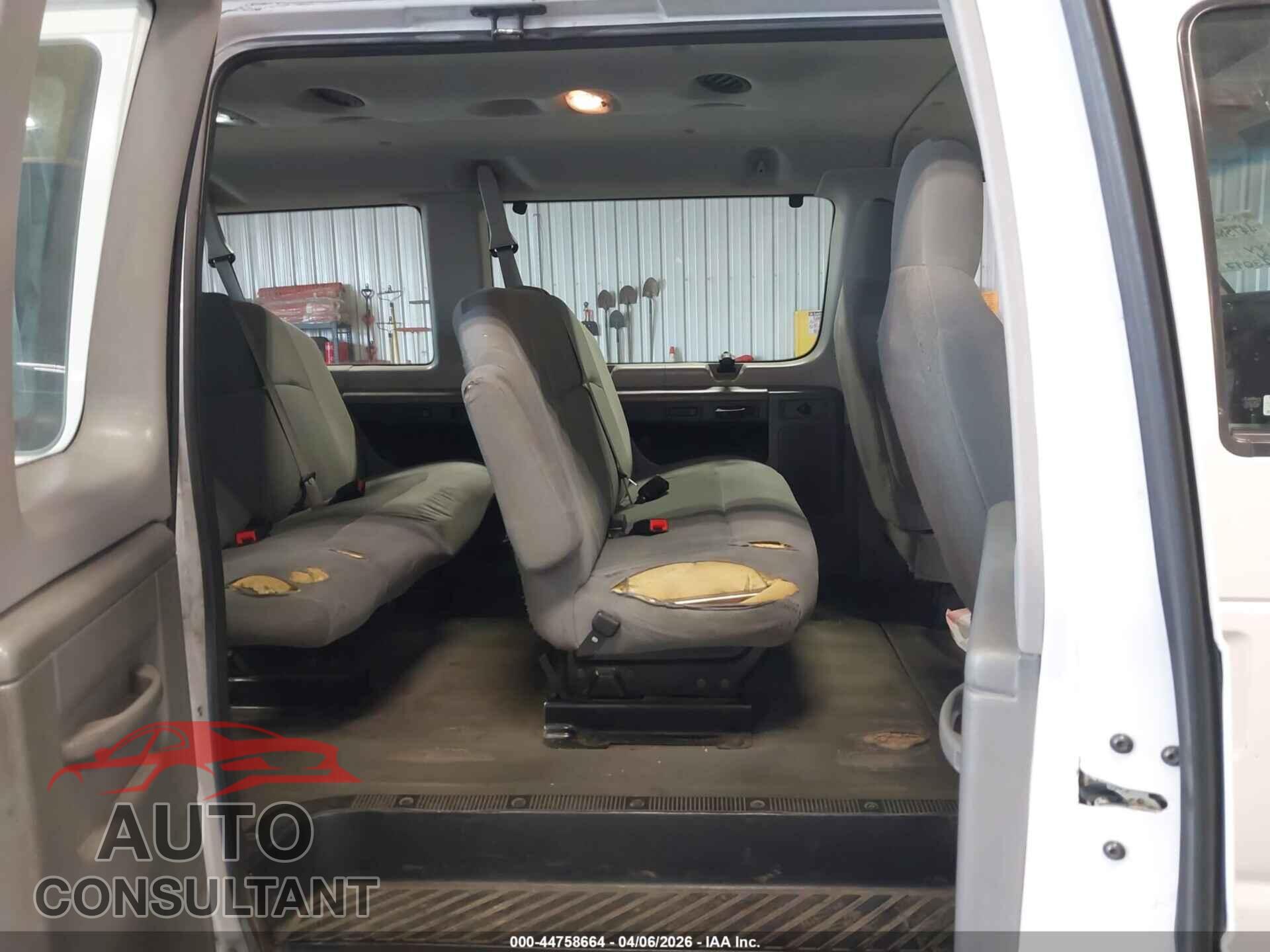 FORD E-350 SUPER DUTY 2009 - 1FBSS31L19DA75037