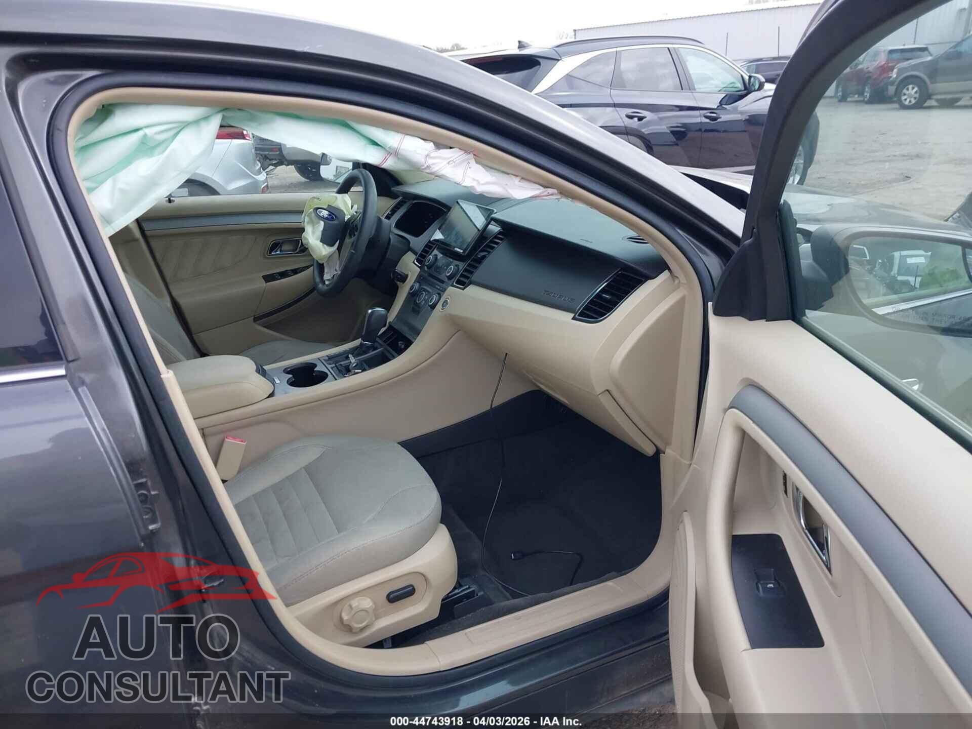 FORD TAURUS 2016 - 1FAHP2D8XGG109261