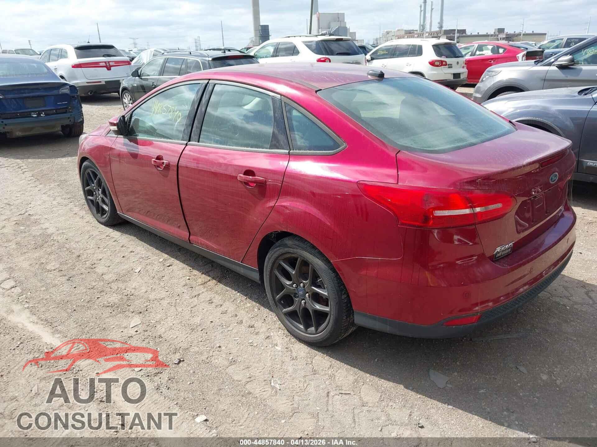 FORD FOCUS 2016 - 1FADP3F28GL307972
